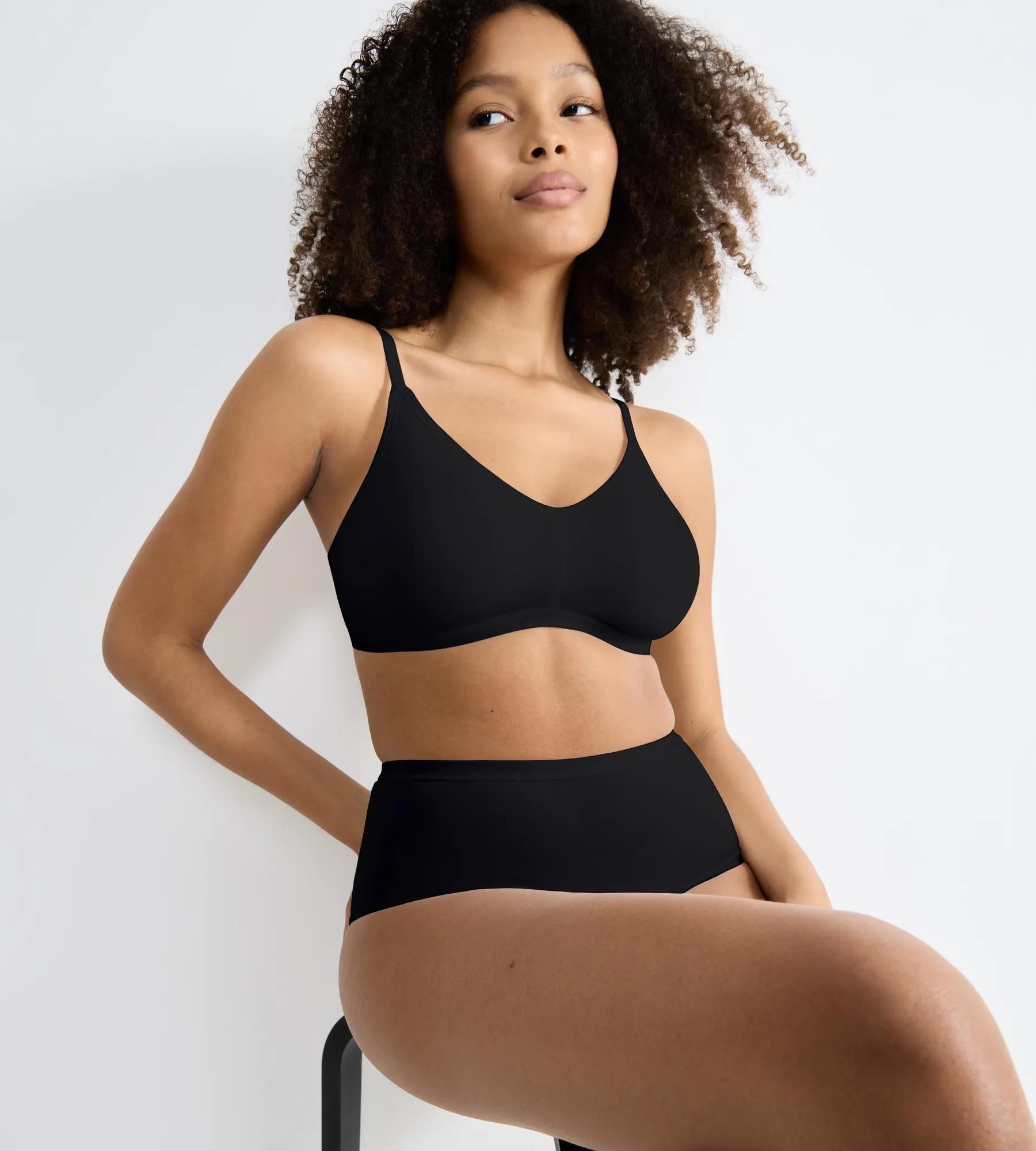 sloggi Soutien-gorge souple »GO Daily Cotton« détails effet brillant, décolleté en V profond, sans armatures