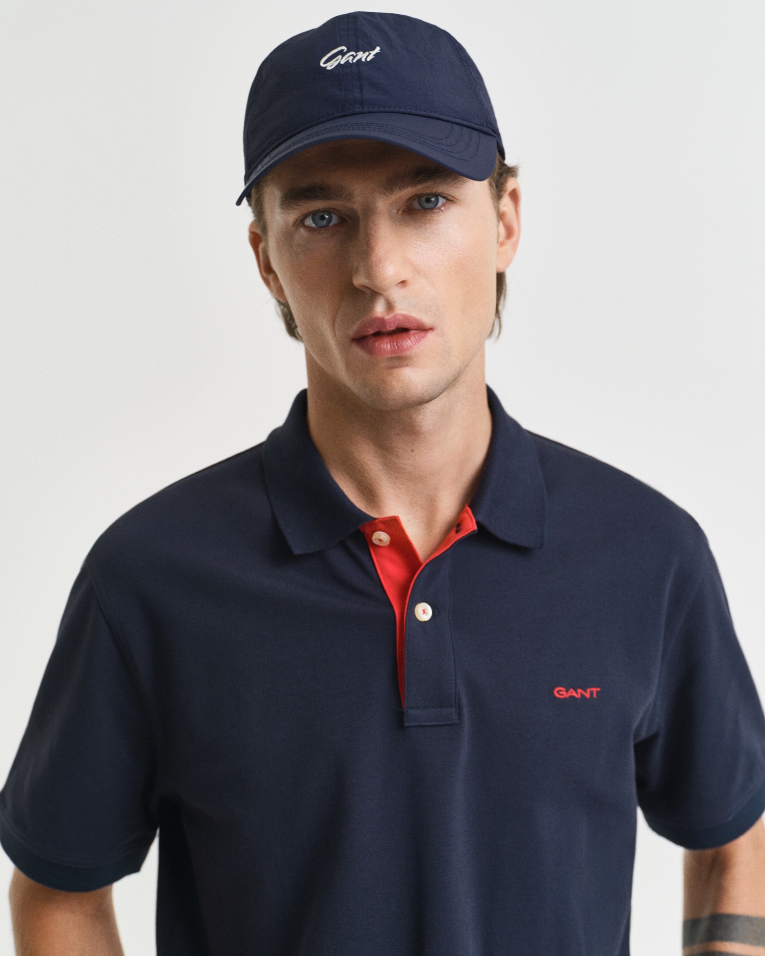 Gant Poloshirt »REG CONTRAST PIQUE SS RUGGER« mit kontrastfarbenen Einsätzen