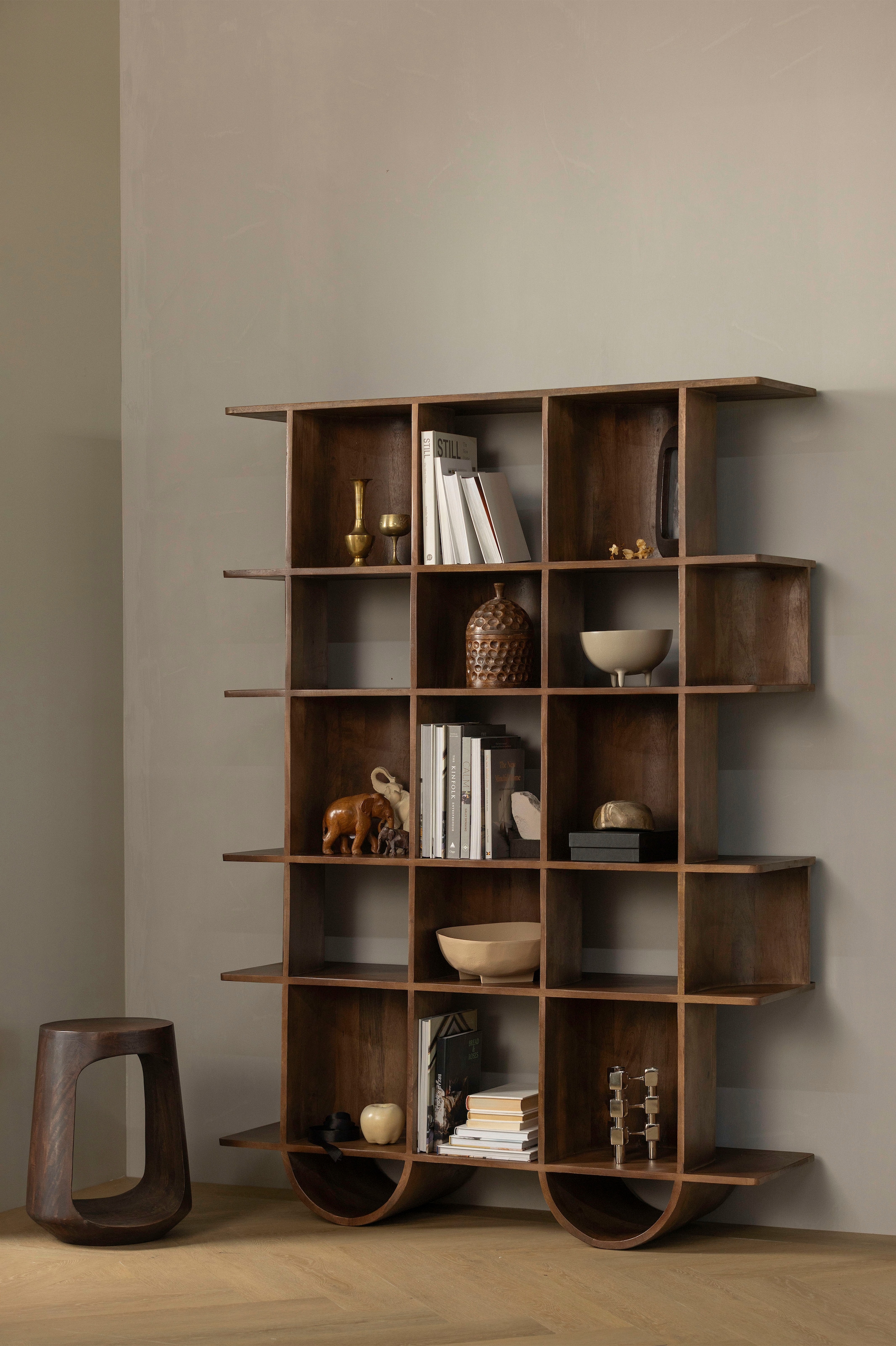 WOOOD Couchtisch »Bayo mit Massivmangoholz und organischer Form B 33 x T 33 x H 45 cm« Tragkraft 45–50 kg, ausschliesslich Innenbereich, montiert geliefert