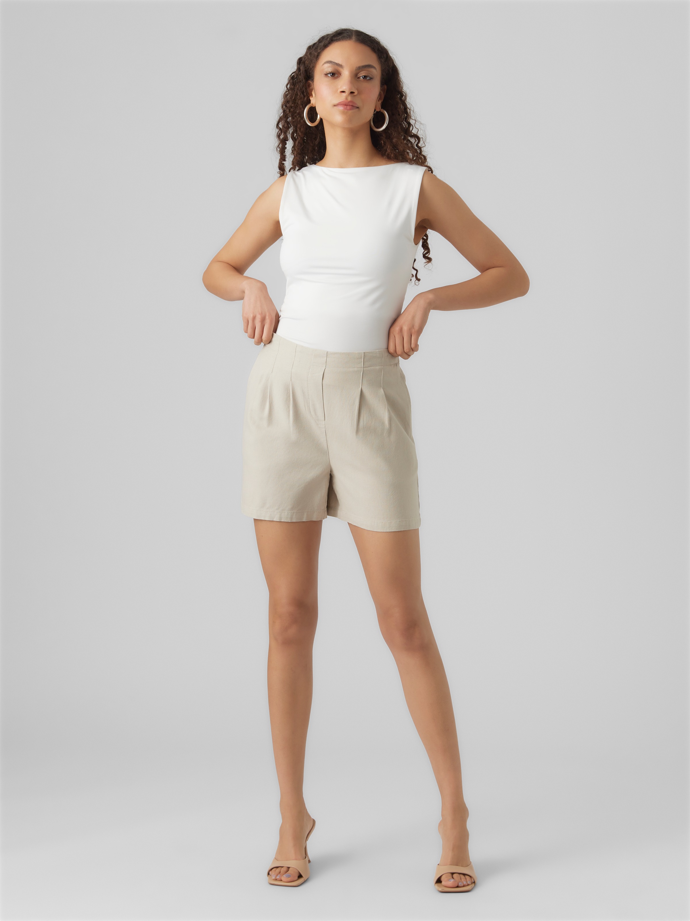 Vero Moda Short »VMJESMILO HW SHORTS WVN NOOS«  mit Leinen