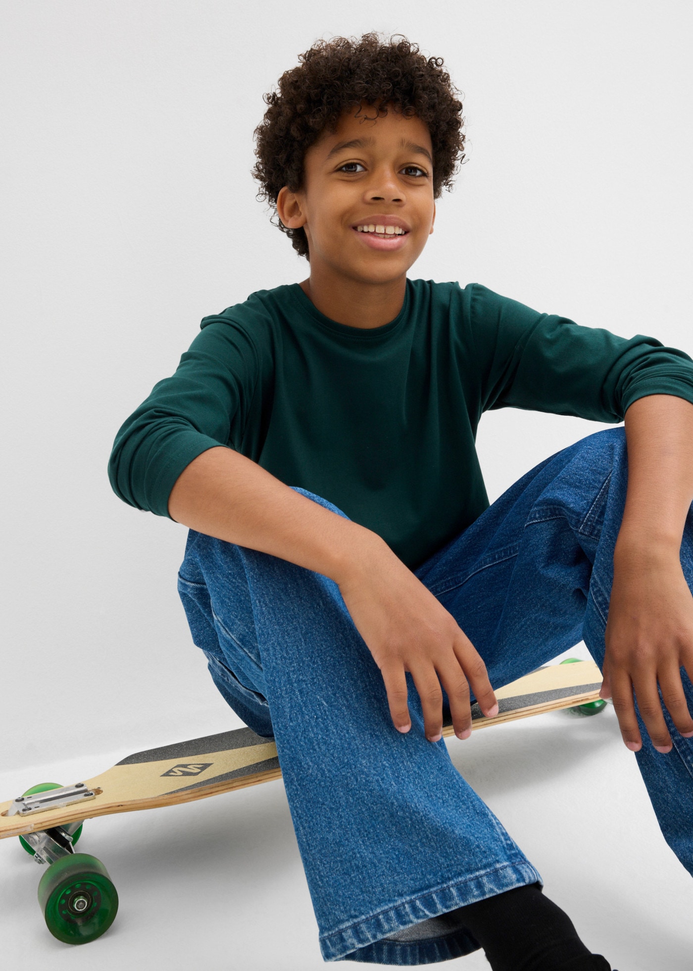 bonprix T-shirt à manches longues Paquet, 3 pour enfants, en paquet pratique de trois, en coton, couvrant les hanches