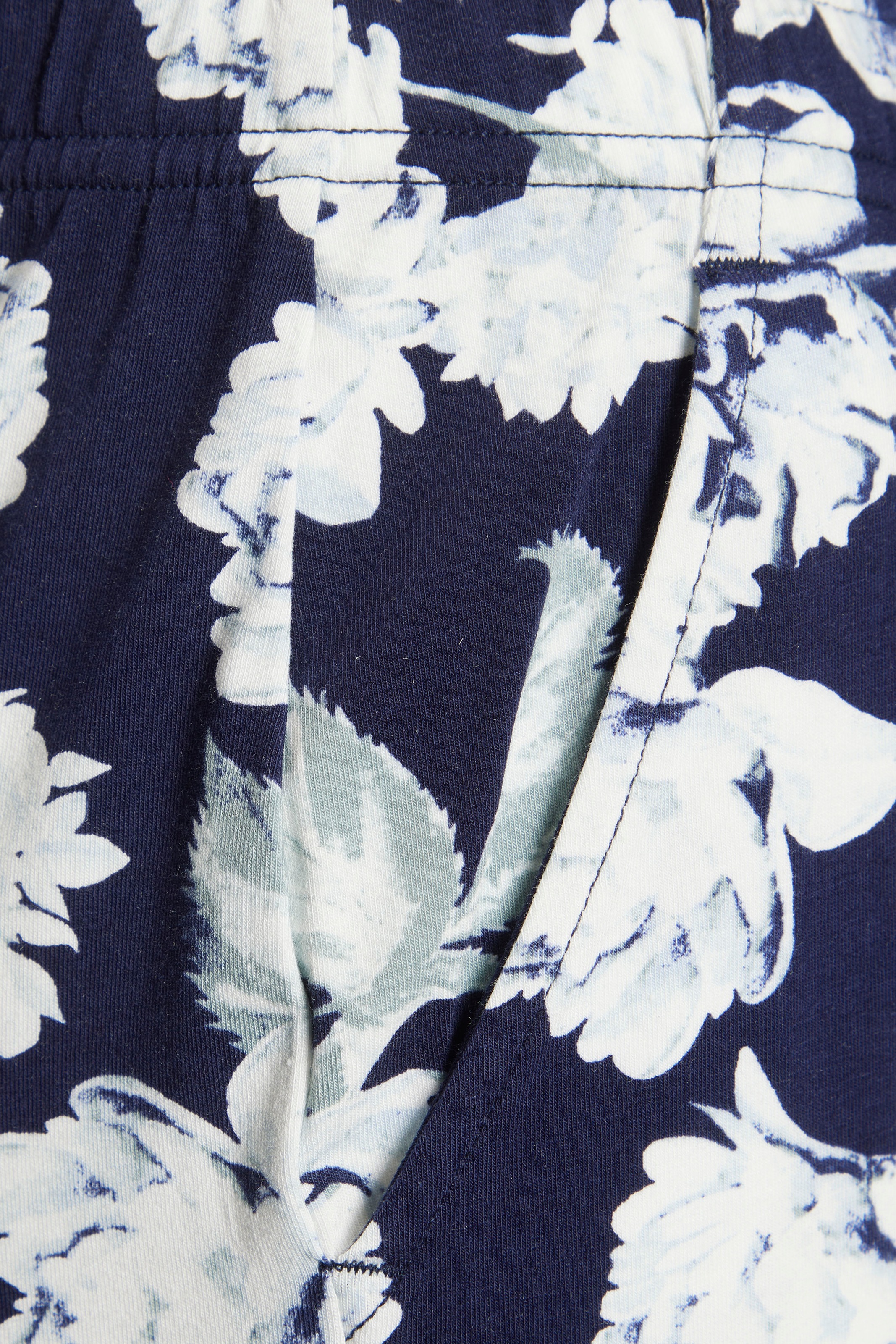 LASCANA Pyjama 2 Stk. tlg., mit schönem Blumenmuster