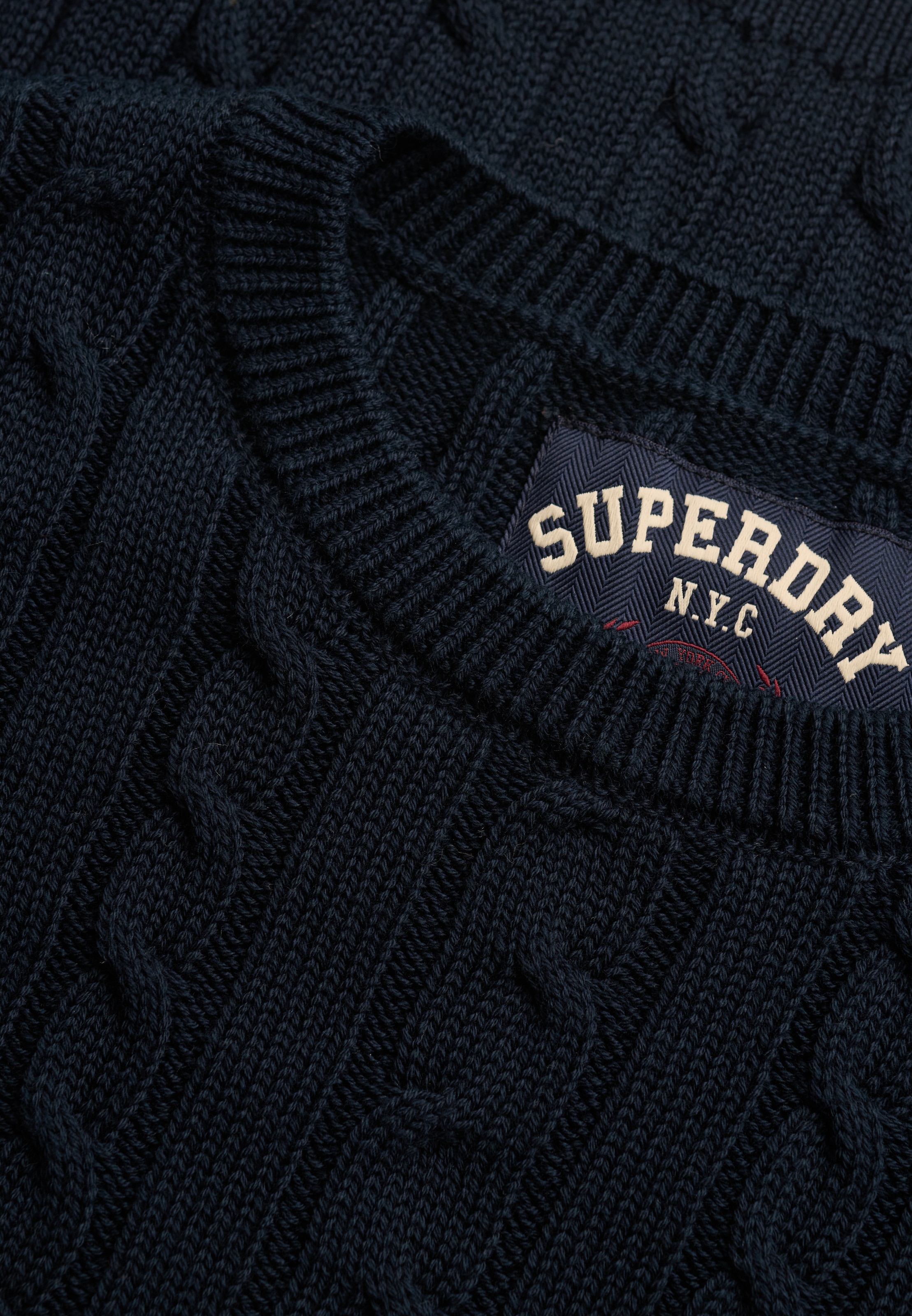 Superdry Pull en tricot »ESSENTIALS SD&CO CABLE JUMPER« fibre synthétique, coupe décontractée