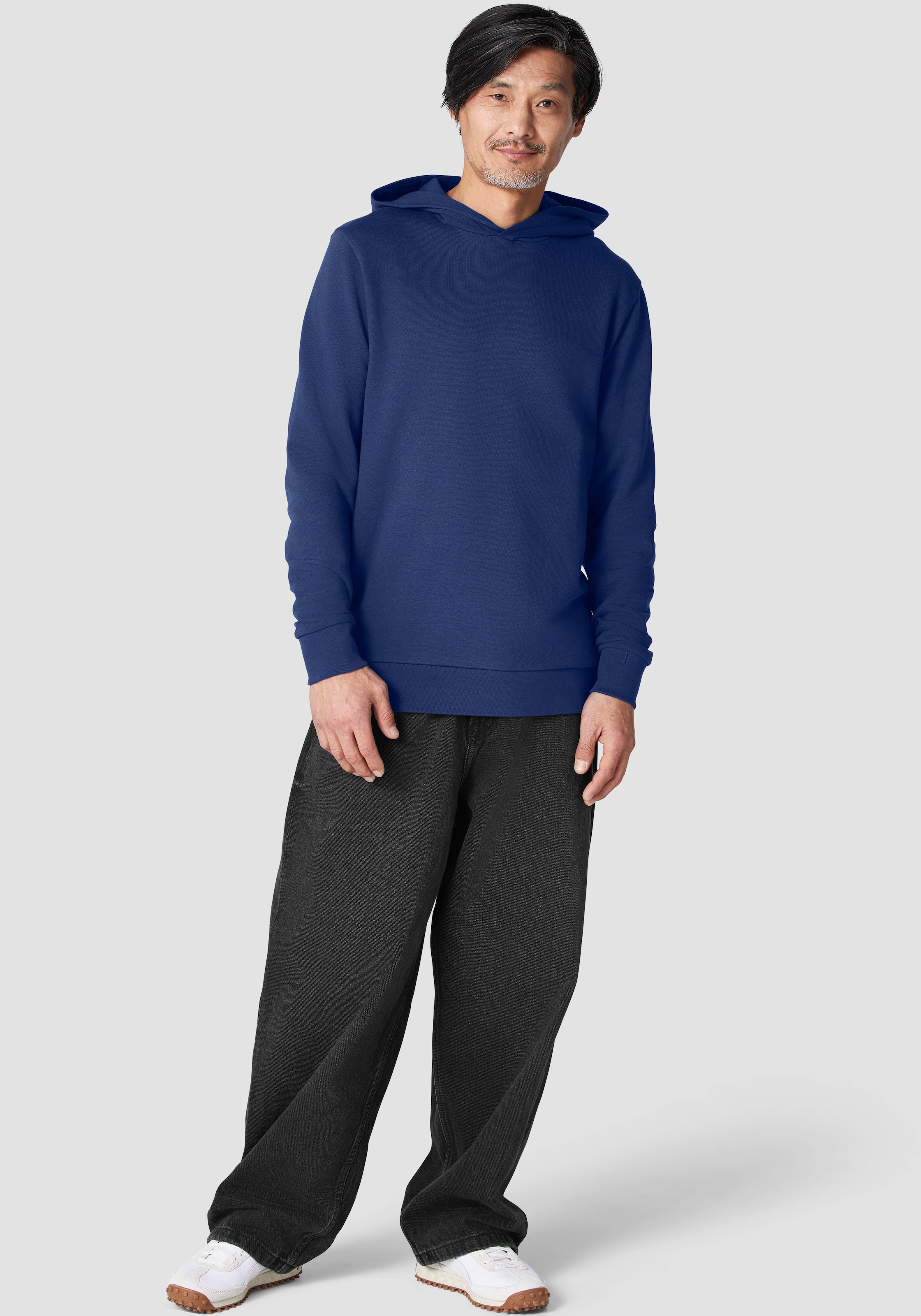 BMW Hoodie , mit farbgleichem Logo auf der Rückseite
