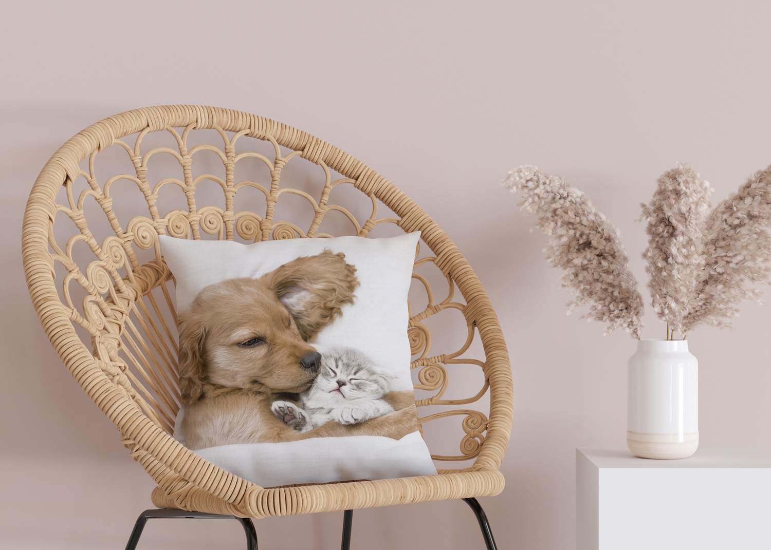 queence Dekokissen »Welpe mit Katze« Kissenhülle mit HD Premium Druck, geruchsneutral, 40x40cm