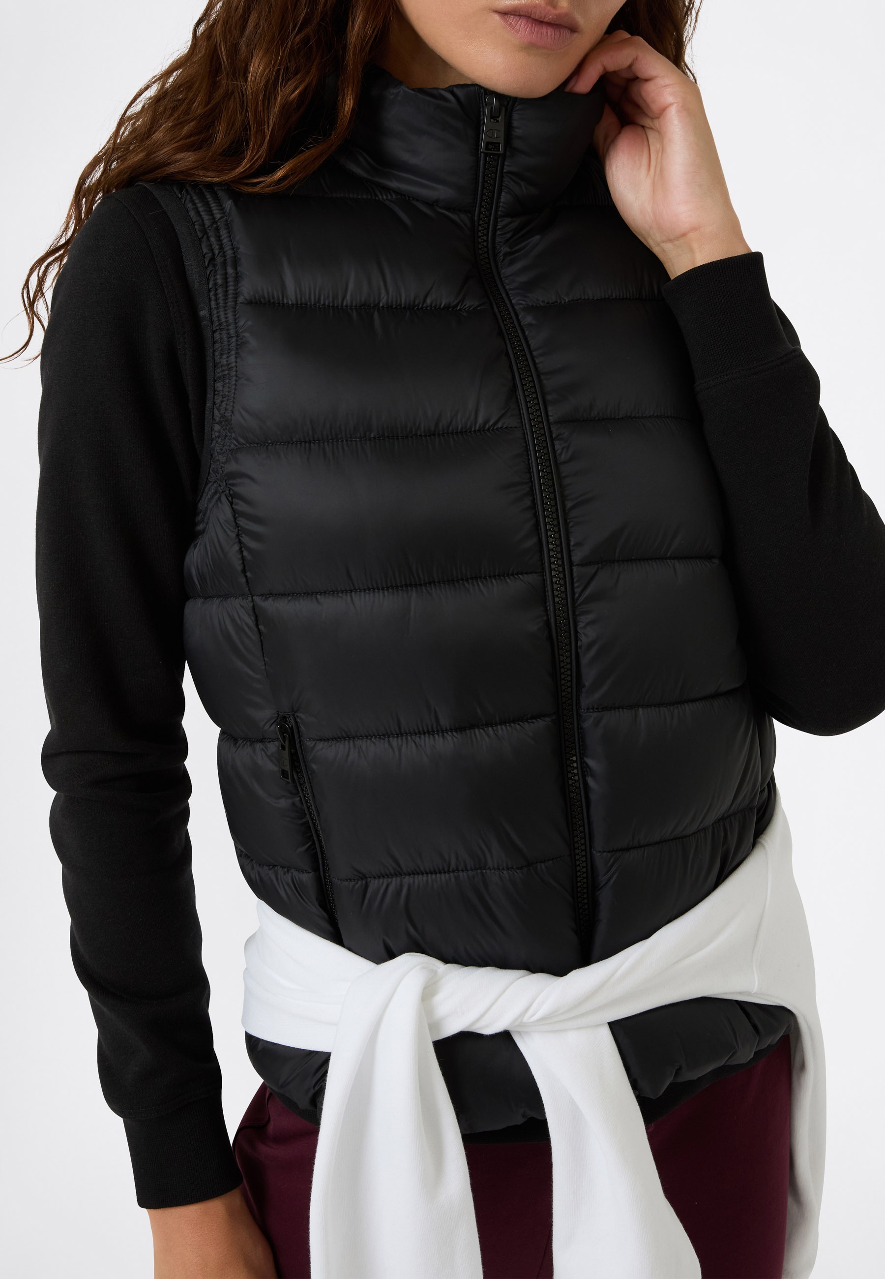 Champion Gilet matelassé »SPORTWEAR VEST Slim Fit« Leichte Wattierung für angenehme Wärme, sportlicher Stil