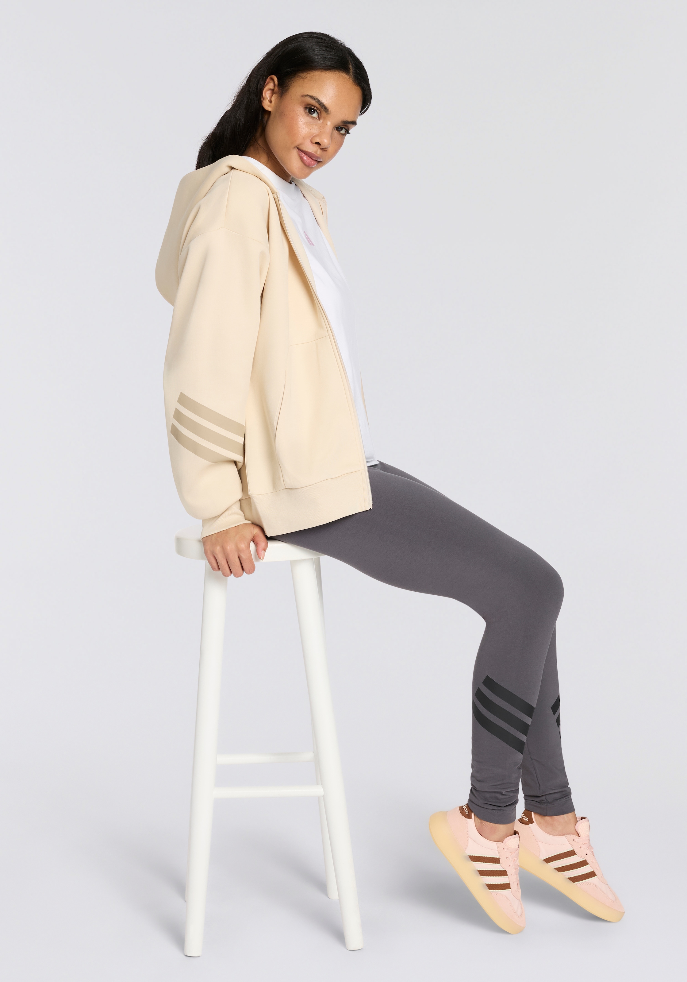 adidas Sportswear Leggings »W FI 3S LEGGING«  sportlicher Stil, für Sport und Freizeit, weiches Material