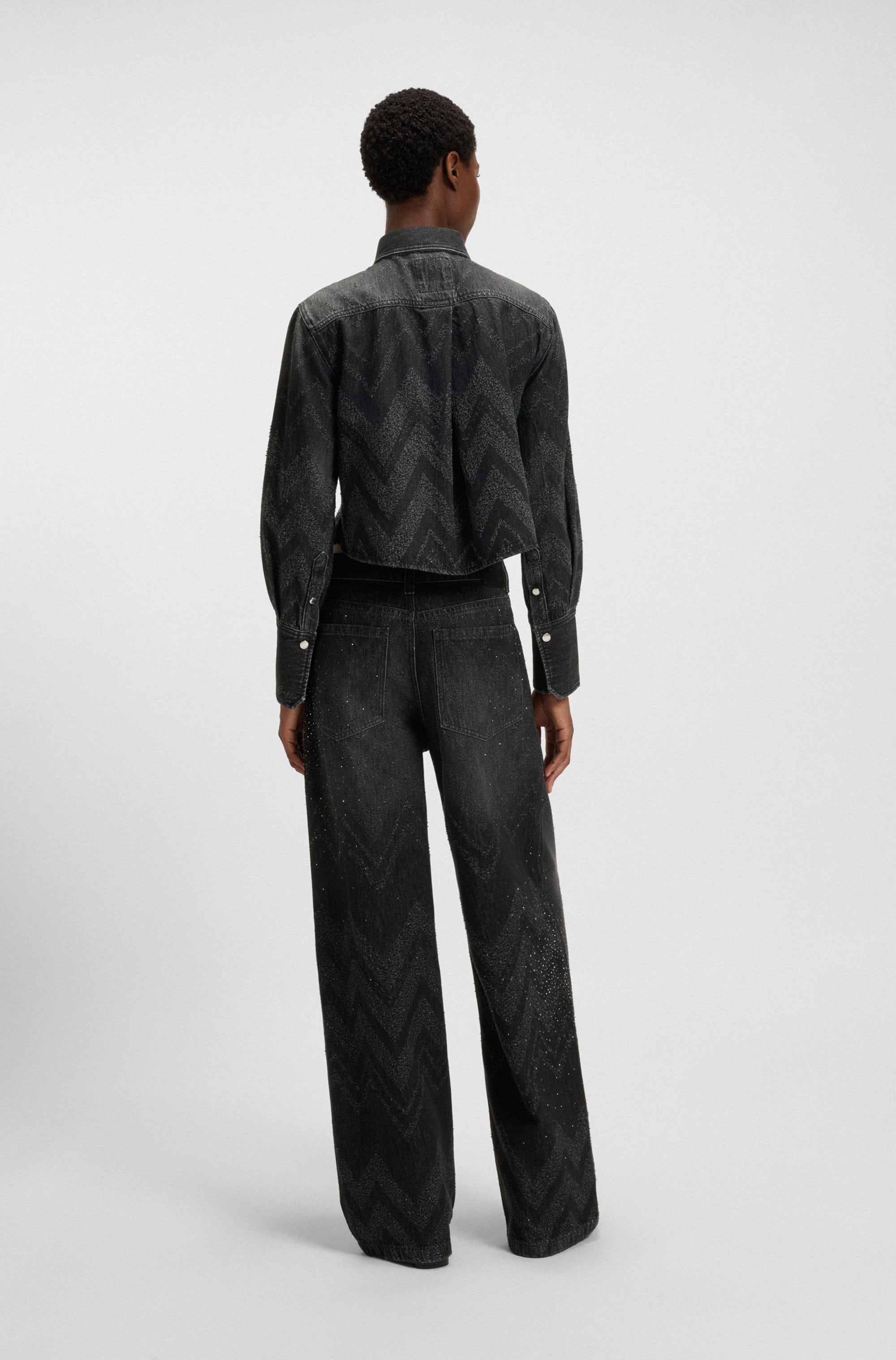 BOSS ORANGE Blouse chemise »SHIRT LS 1.0 Premium Damenmode« in verkürzter Länge, mit Lasertextur