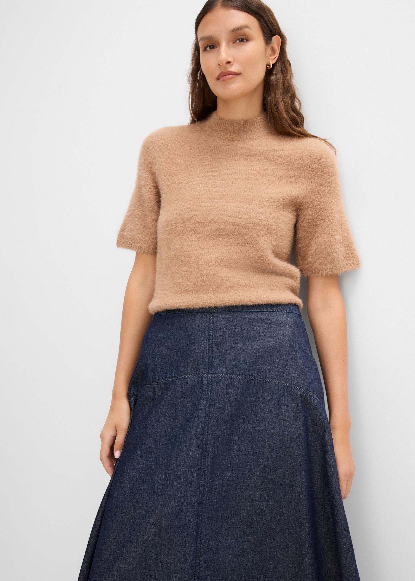 bonprix Jupe en jean en coton, avec une coupe élégante