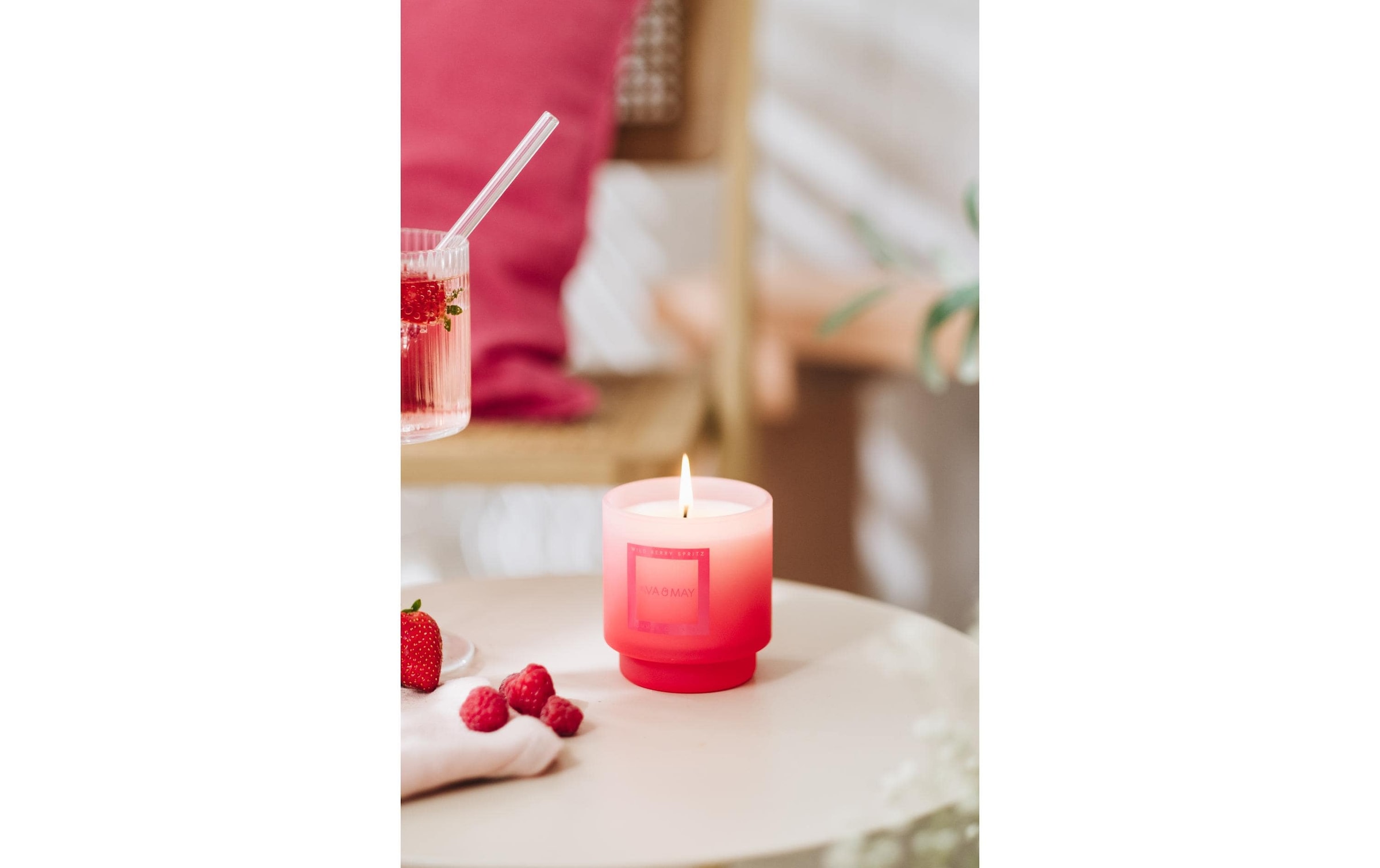 AVA & MAY Bougie parfumée »Wild Berry Spritz 200 g«