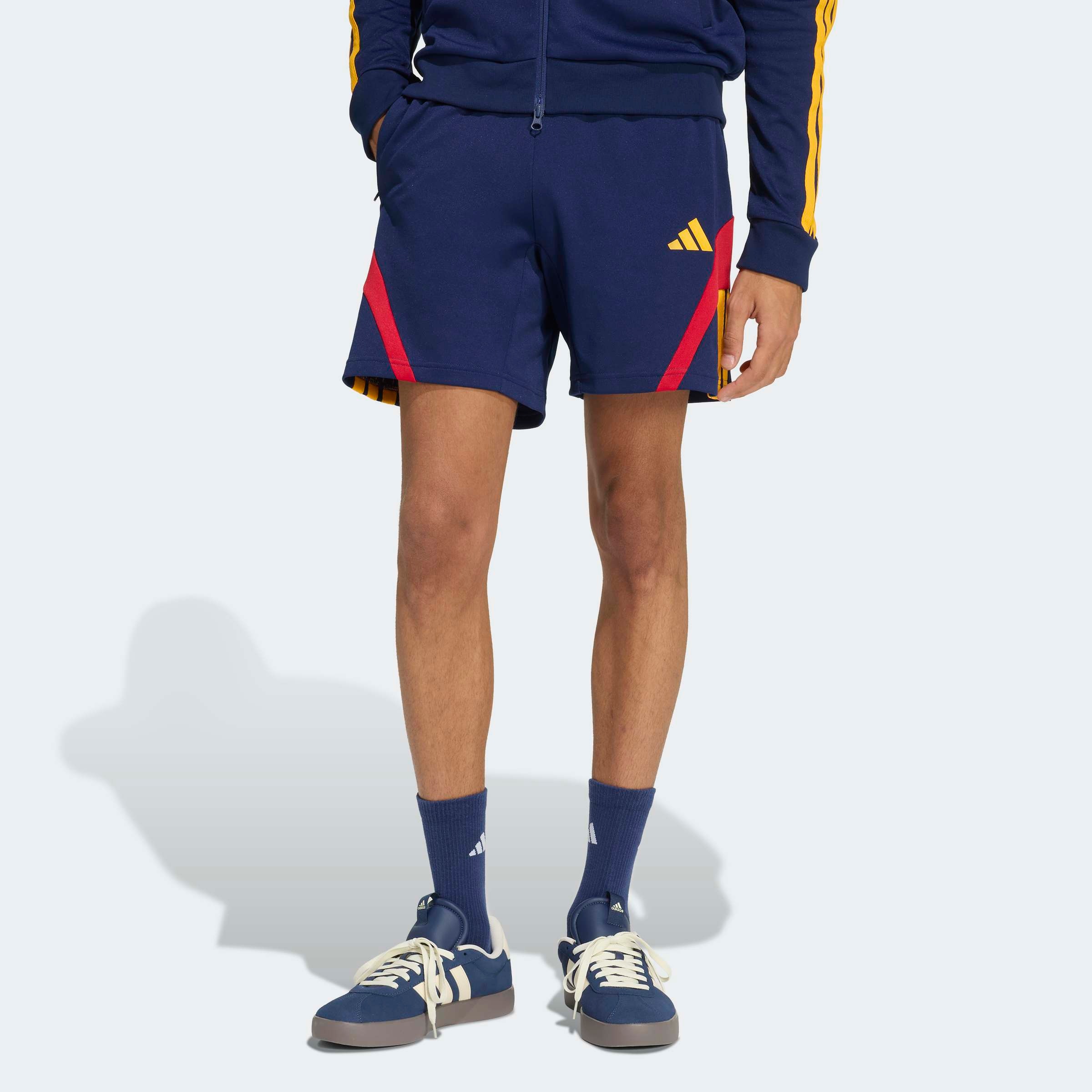 adidas Sportswear Shorts »M TIRO NP SHO«  sportlicher Stil, aus Baumwolle, mit Kordelverschluss, normale Weite