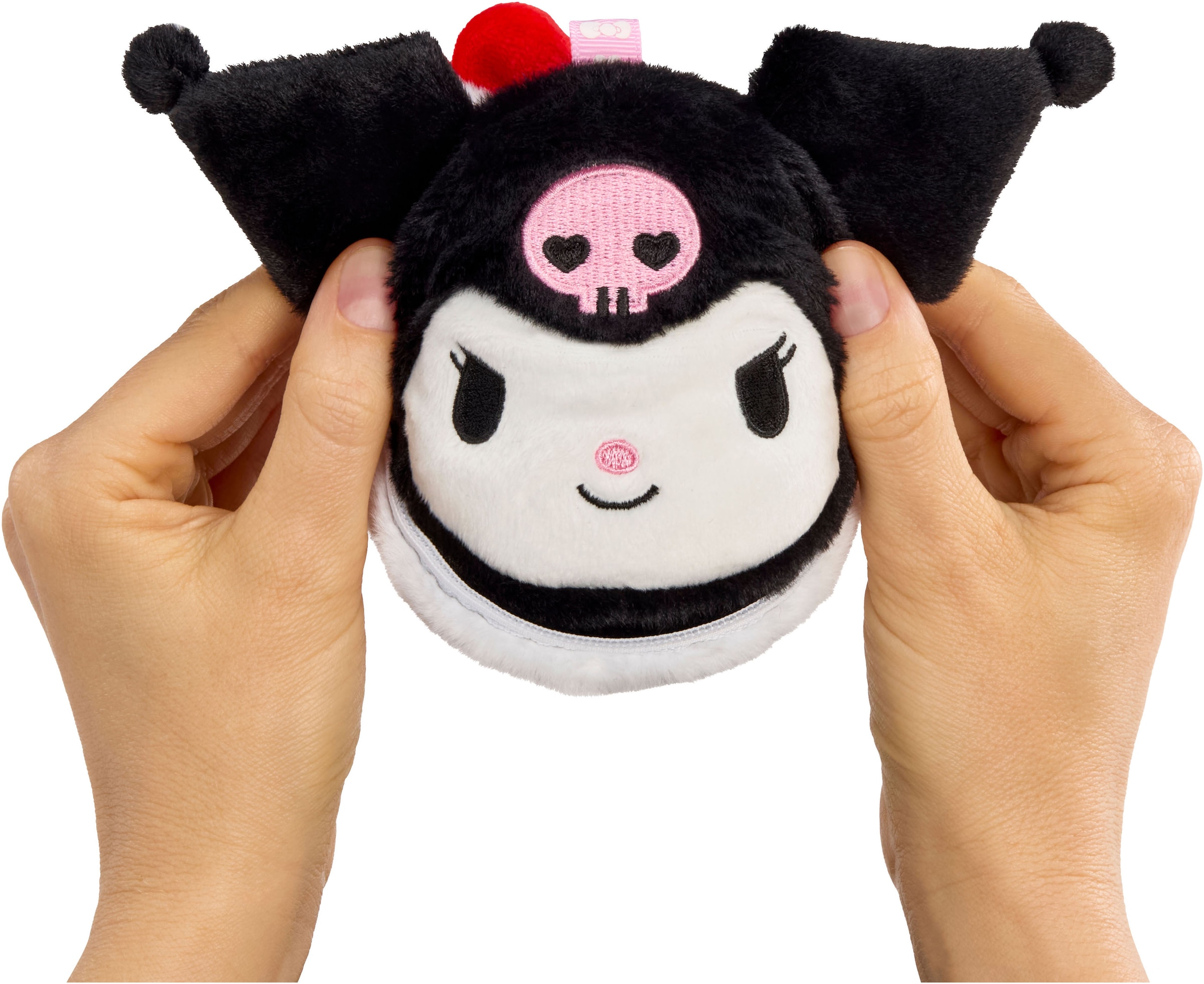 L.O.L. SURPRISE! Plüschanhänger »L.O.L. Surprise Loves Hello Kitty Reversible Plush Surprise Asst« Sortierte Lieferung - Abbildungen dienen als Beispiele!