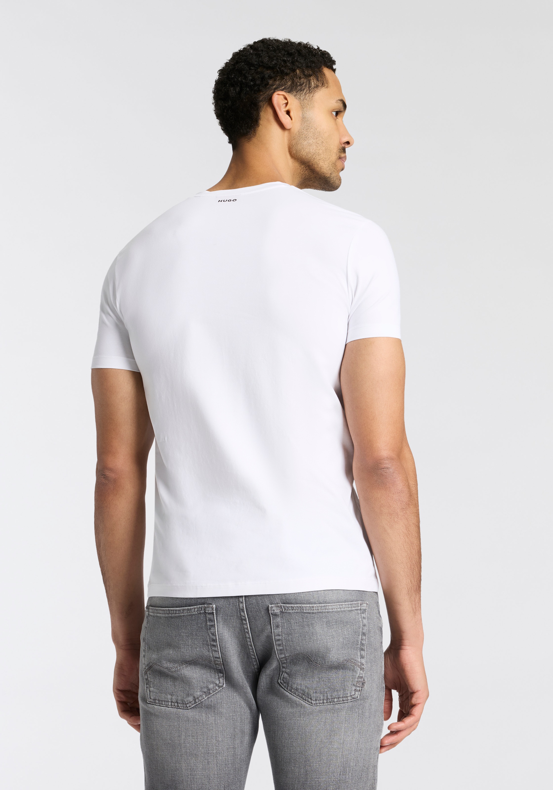 HUGO T-Shirt »HUGO-V« Packung, 2er,  V-Ausschnitt, Slim-Fit, HUGO Logo-Print