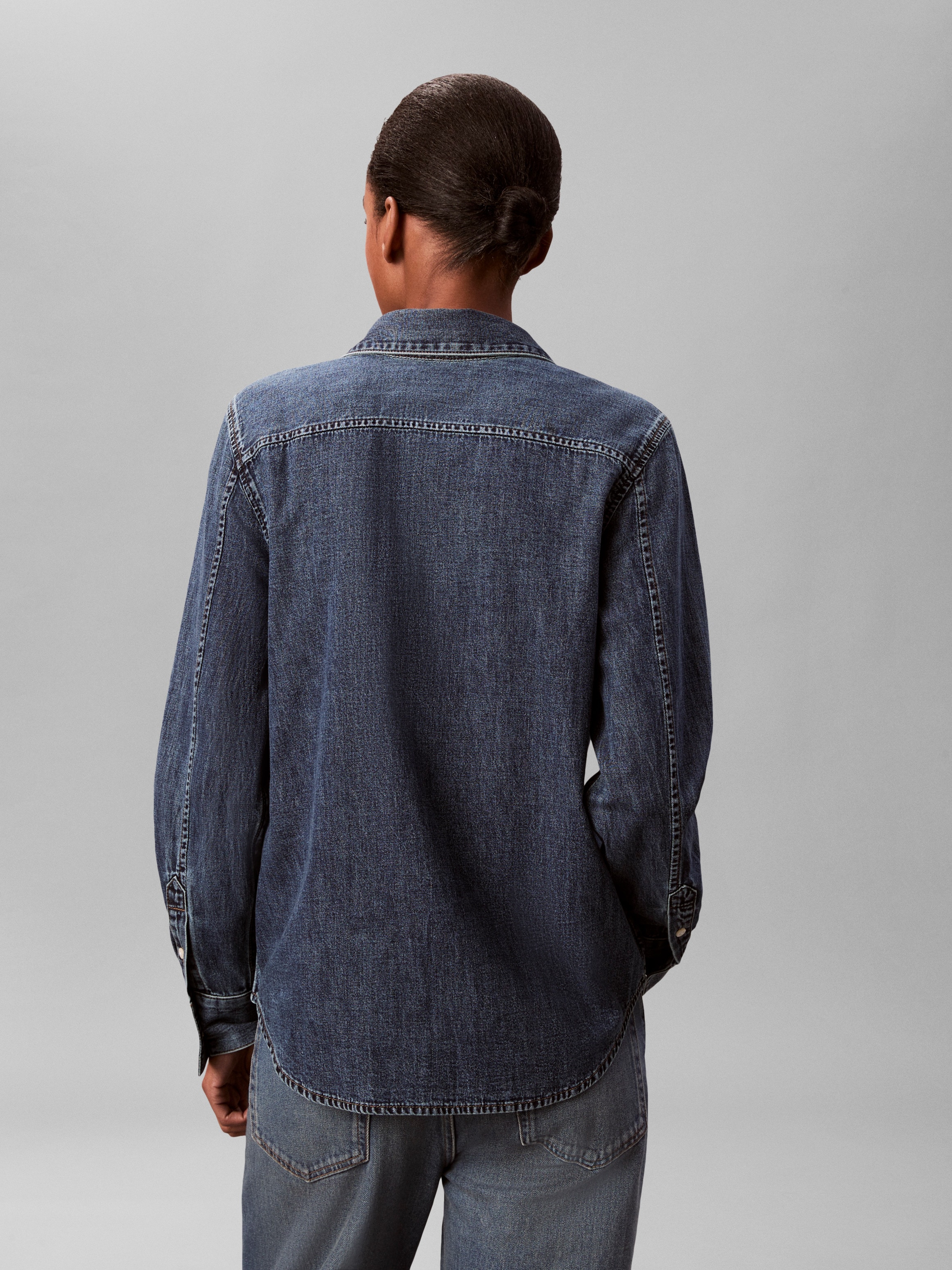 Calvin Klein Jeans Blouse en jean Regular fit, Brusttasche, abgerundeter Saum