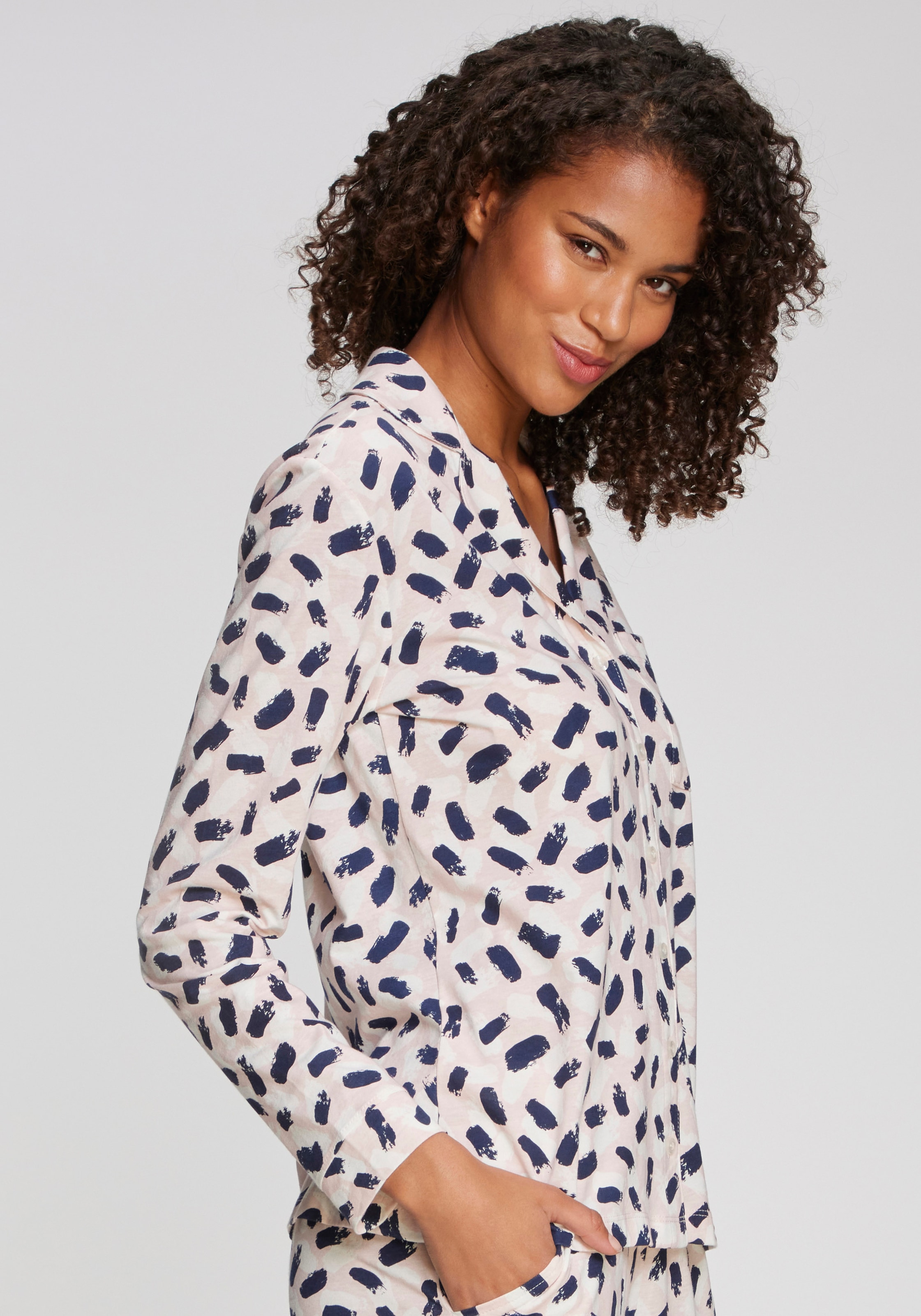 s.Oliver Haut de pyjama 1-teilig,  mit schönem Alloverdruck