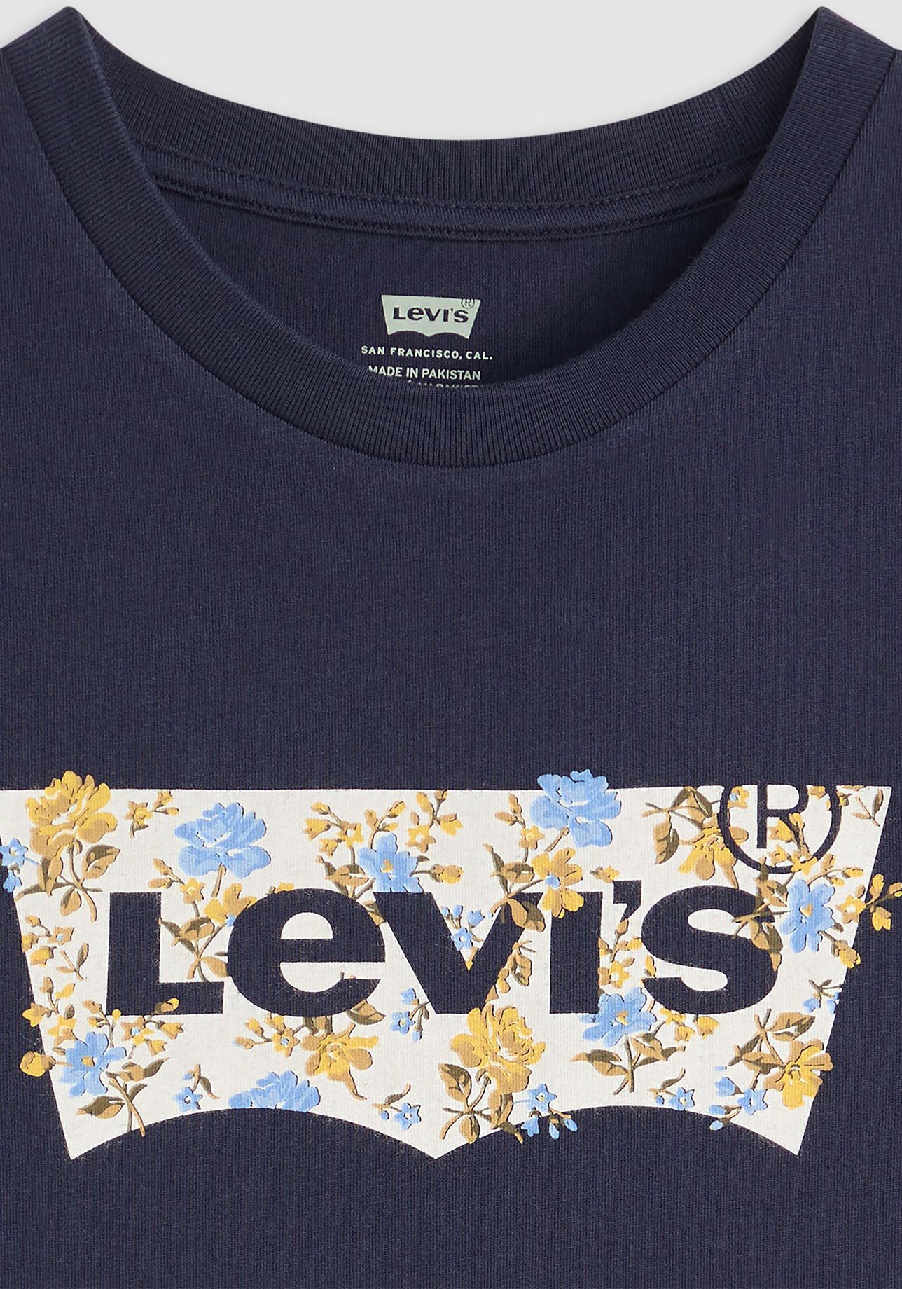 Levi's® T-Shirt »LSE THE PERFECT TEE« mit Logodruck