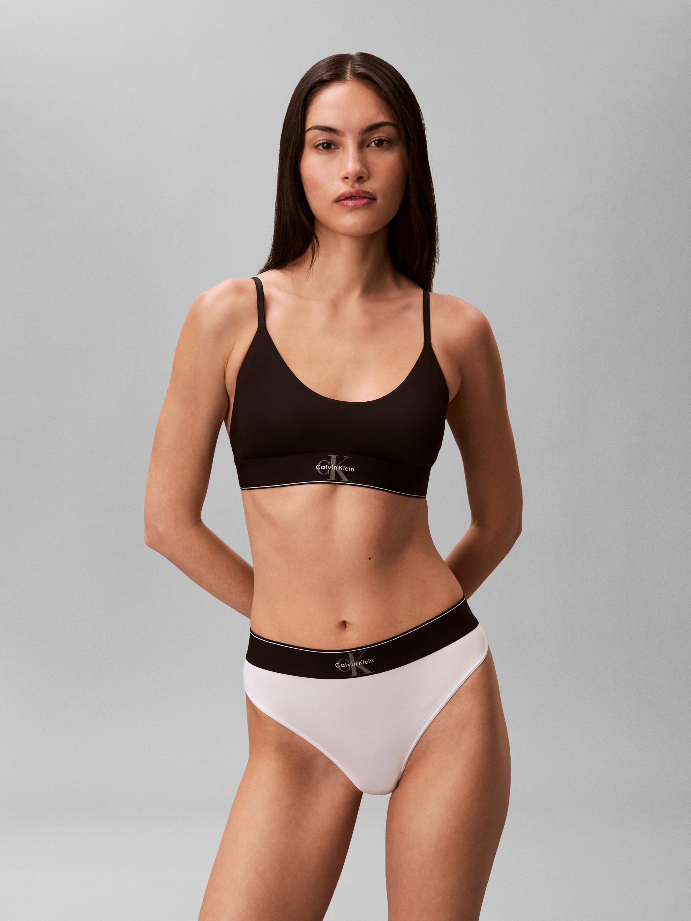 Calvin Klein Underwear Tanga »THONG« coupe ajustée avec ceinture élastique