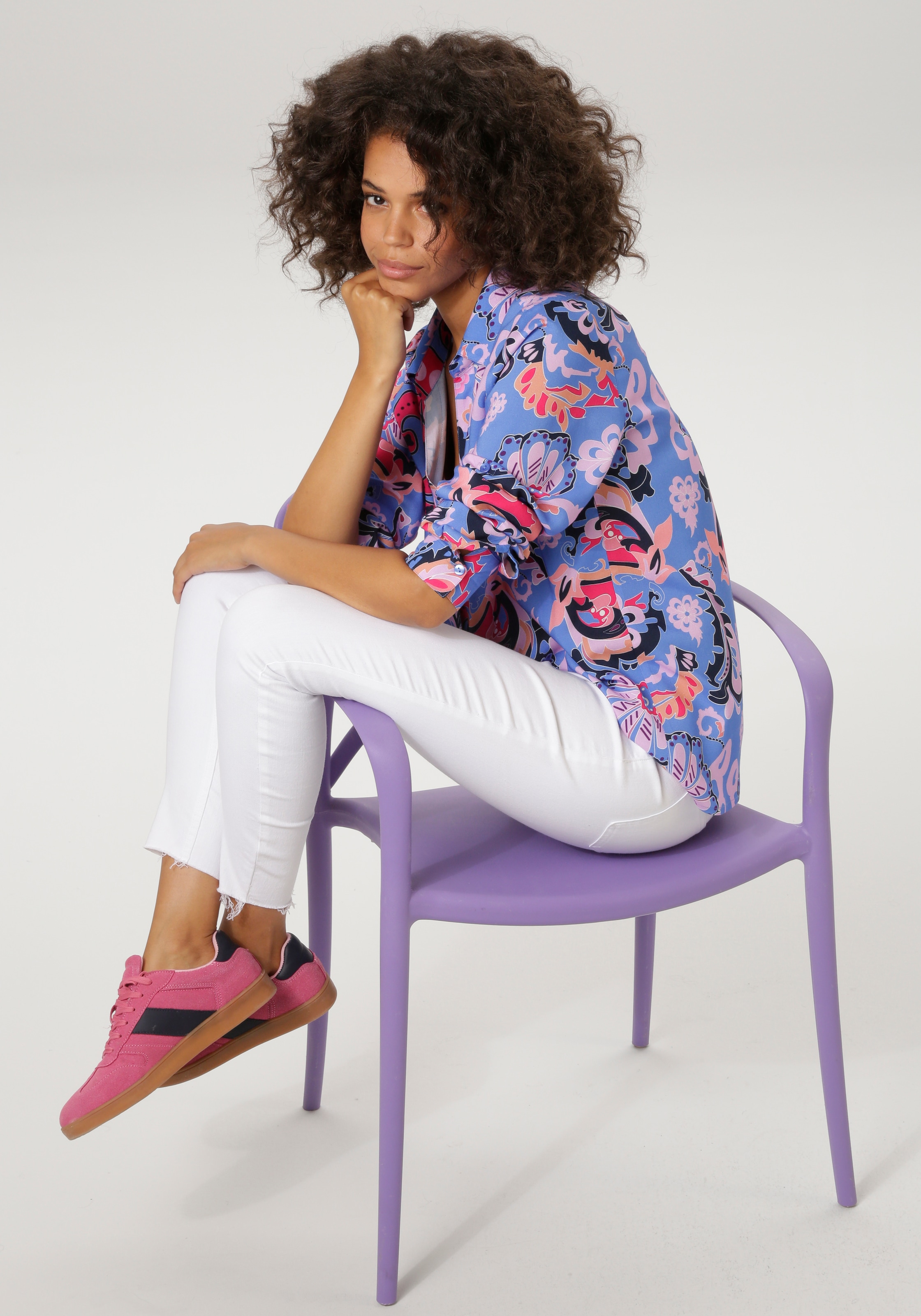 Aniston CASUAL Blouse chemise mit farbenfrohem, grafischen Druck - NEUE KOLLEKTION