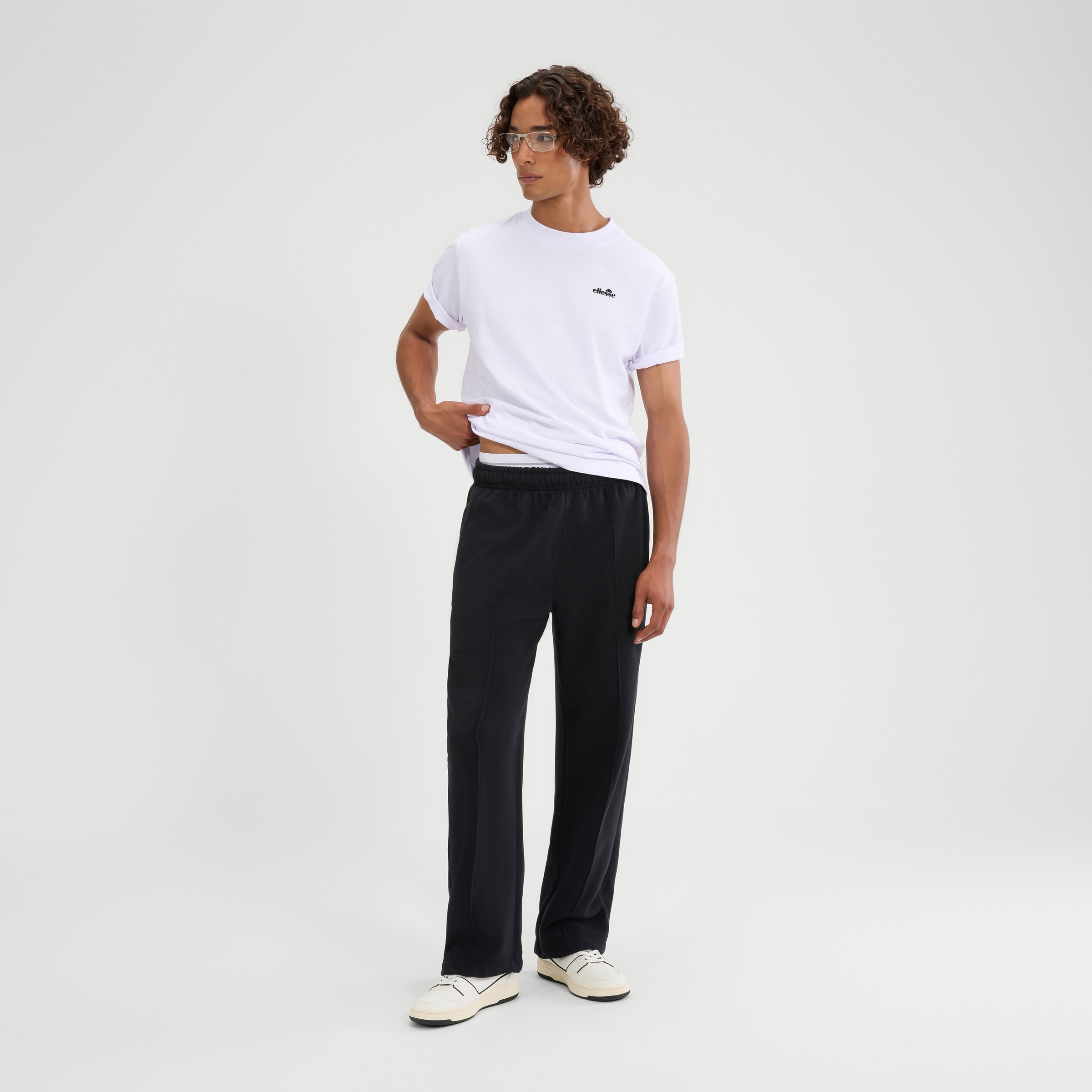 Ellesse T-Shirt »ACCIANO T-SHIRT« Kurzarm, mit Rundhalsausschnitt, ohne Verschluss, aus Baumwolle