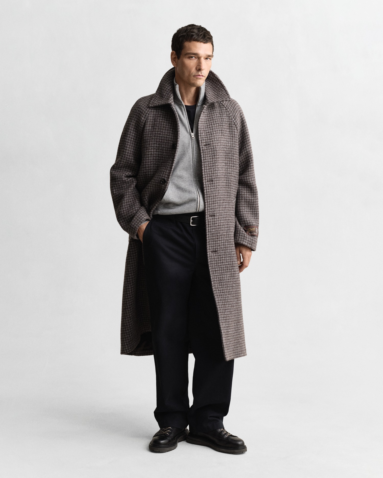 Gant Veste sweat »REG SHIELD FULL ZIP SWEAT« mit Logostickerei auf der Brust