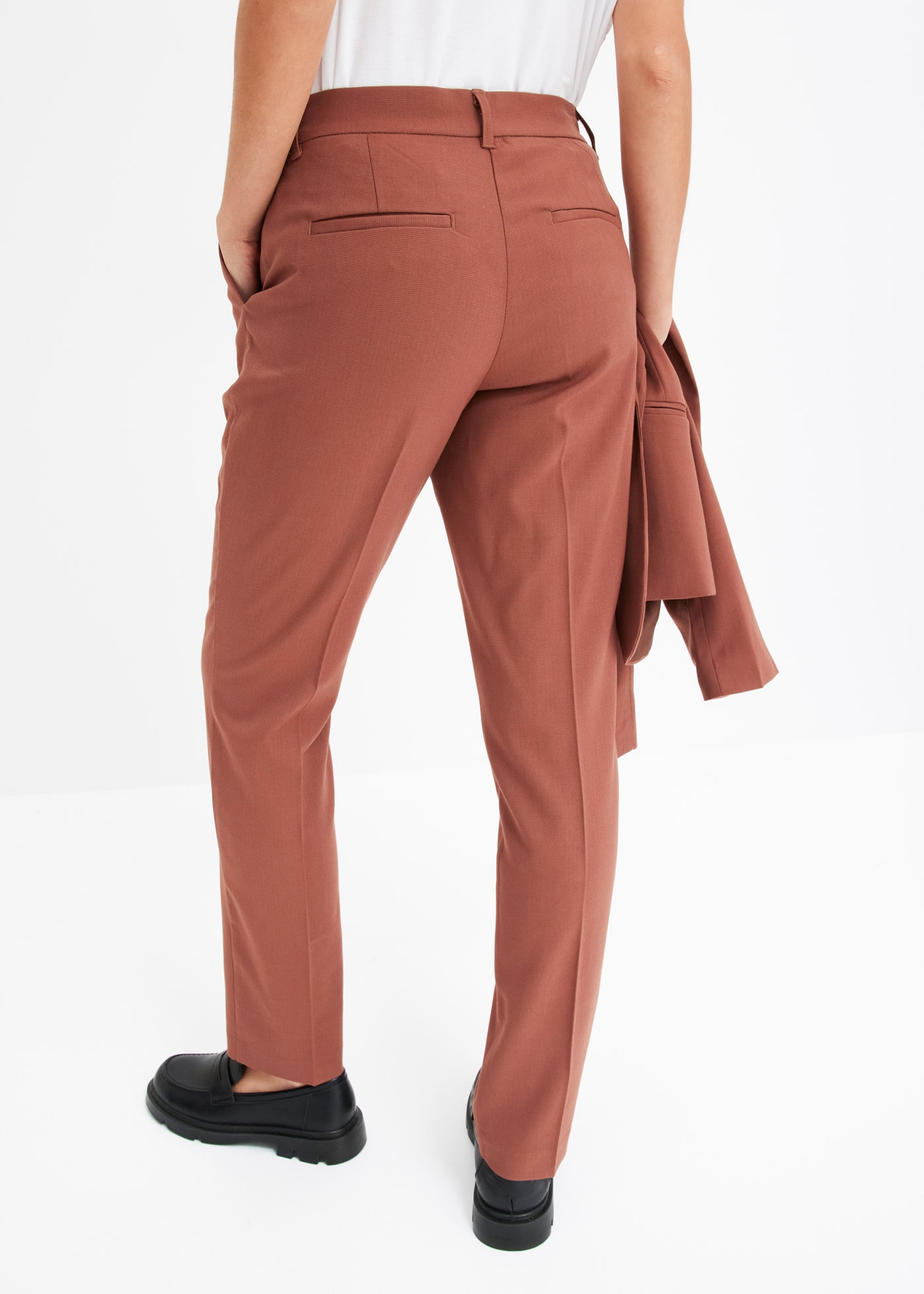 bonprix Pantalon de costume  Slim fit Passform, mit Stretchanteil, mit Bügelfalte