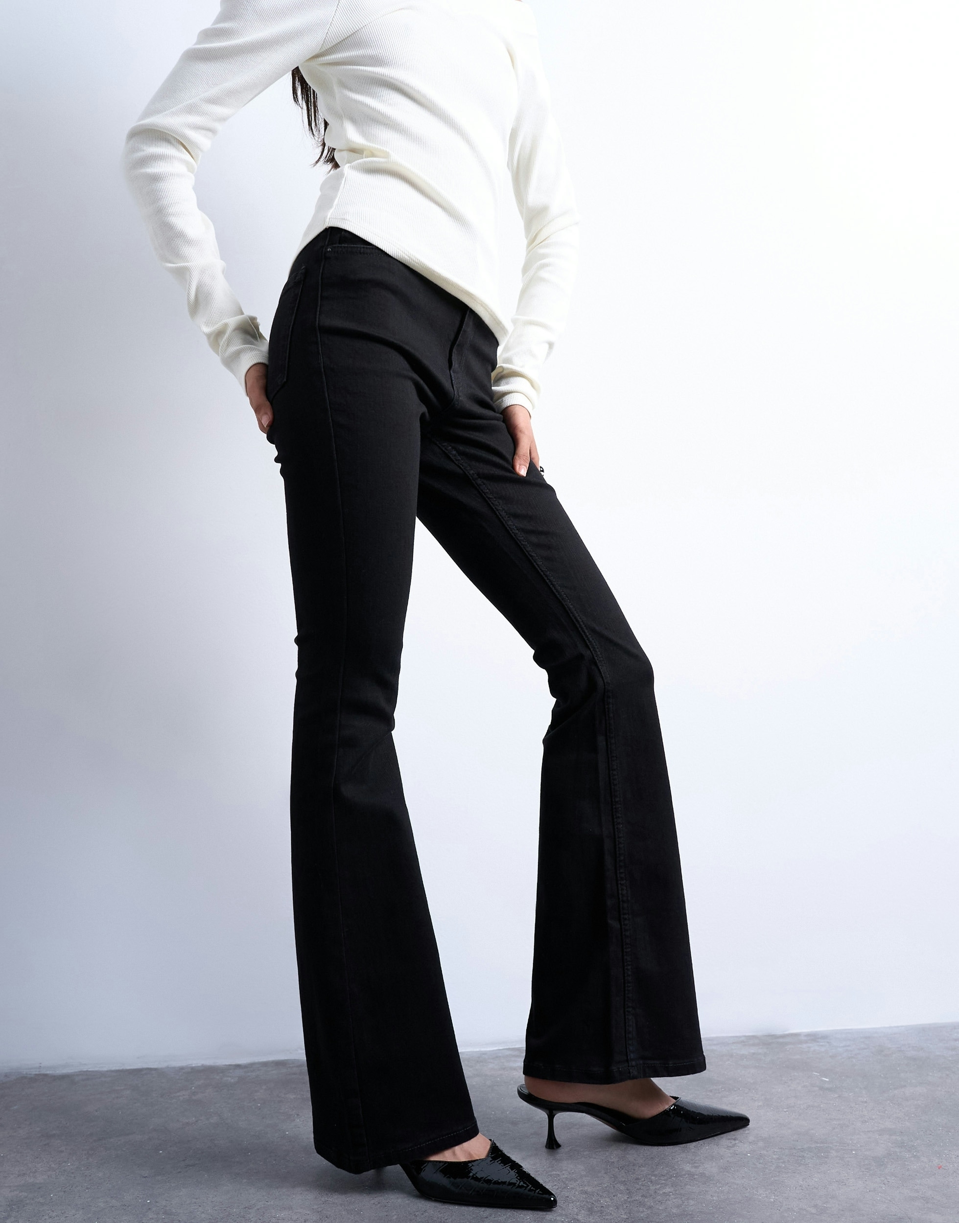 TOPSHOP Bootcut-Jeans »TSJAMIE HR FLARE DNM JEANS BL NOOS« Baumwollmischung, bootcut fit, high waist