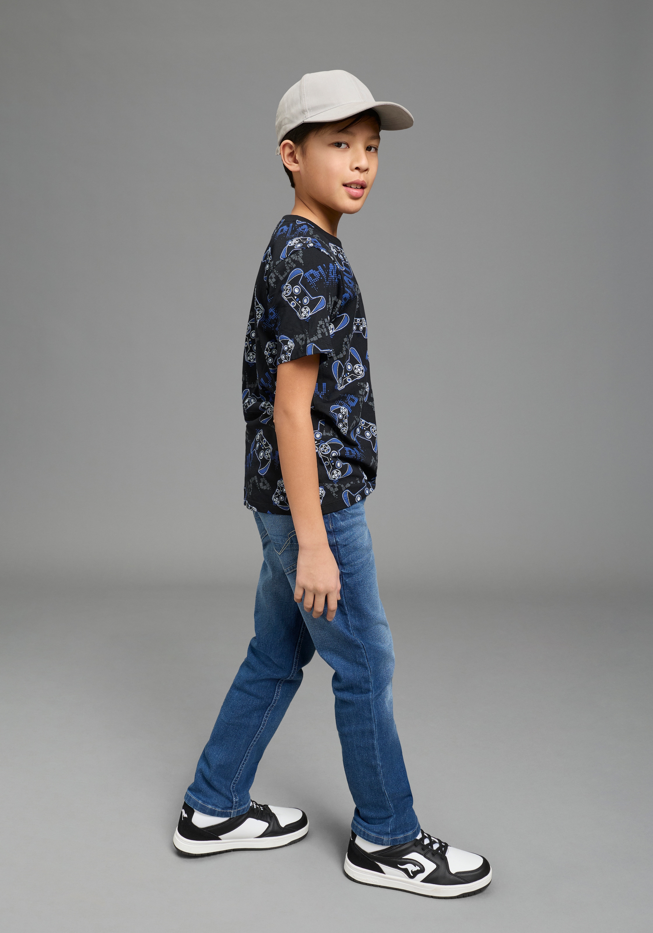 KIDSWORLD T-shirt »2er Pack Shirts mit Gamer/Controller Print« Paquet, 2, 2 pièces coupe basique, col rond, imprimé intégral, en coton