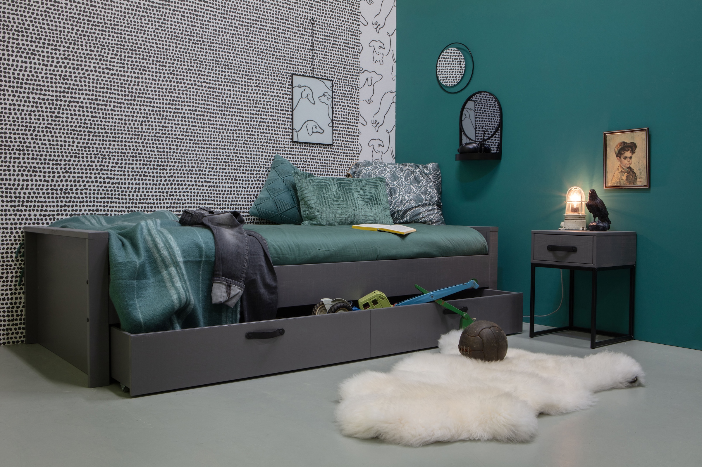 WOOOD Bettgestell »Morris FSC®-Kiefernholz bandsägerauh,H 53 x B 214 x T 95 cm« Matratzenmass 90x200 cm, einfach zu montierbar, Schublade optional