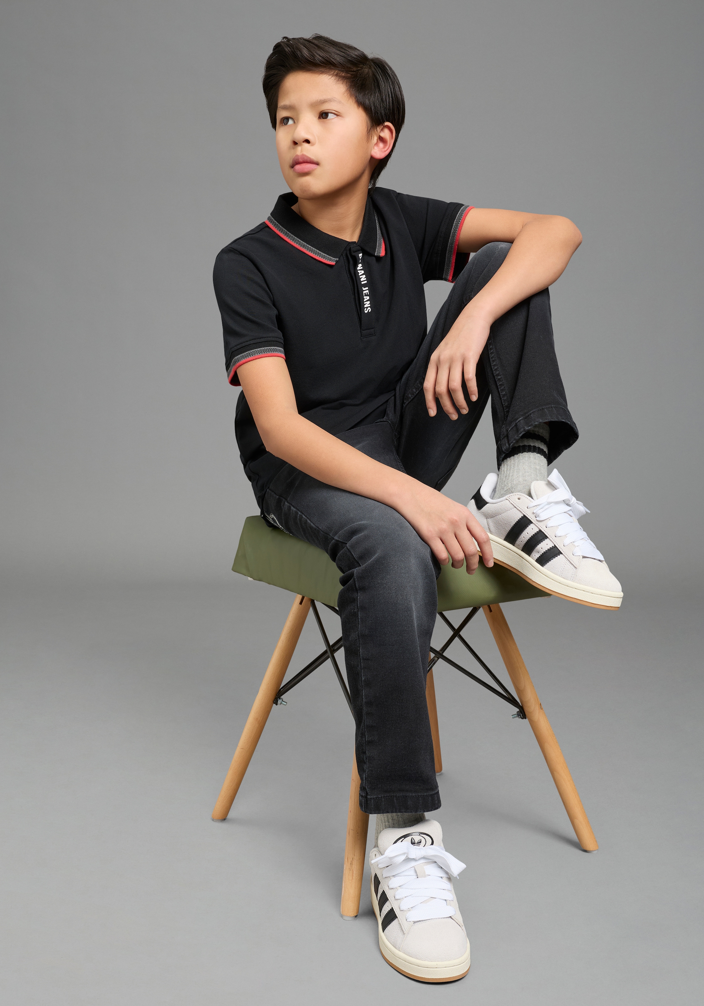 Bruno Banani Polo »Piqué-Shirt mit Logo-Print für Jungen« Basic-Passform, Kurzarm, mit Knopfleiste, mit Logodruck