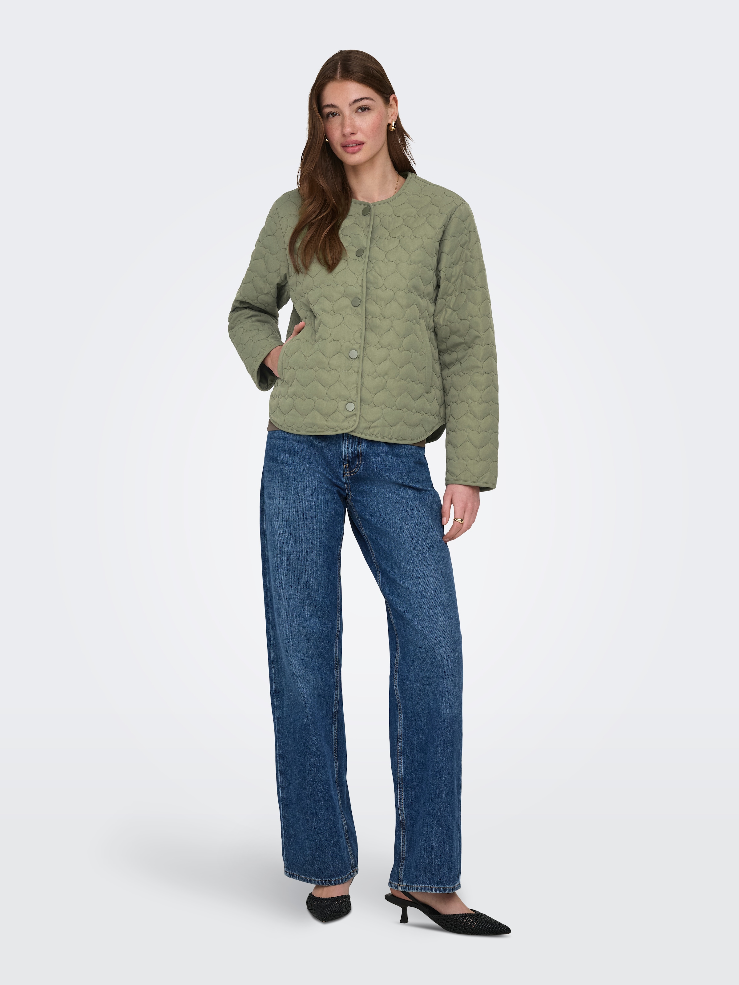 ONLY Veste matelassée »ONLHEART LIFE QUILTED JACKET NOOS OTW« avec motif matelassé en forme de petits cœurs