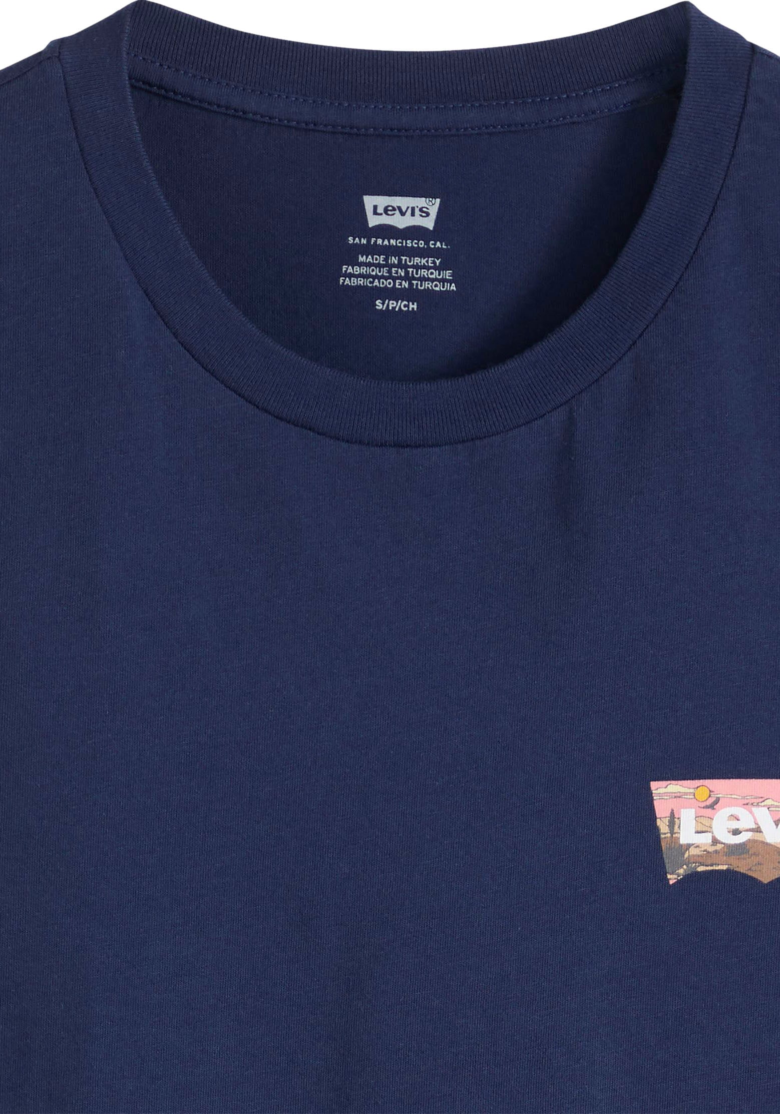 Levi's® T-Shirt »THE PERFECT TEE« mit Batwing-Logoprint