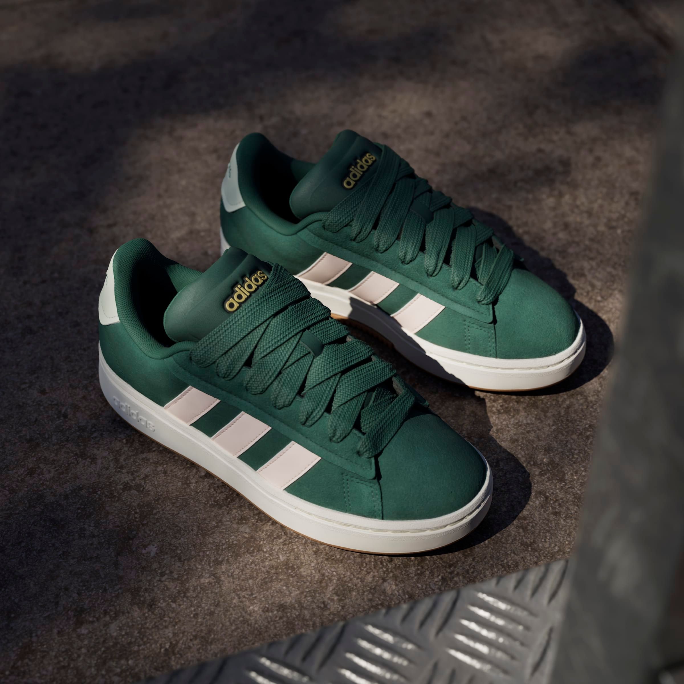adidas Sportswear Sneakers »GRAND COURT ALPHA«  Design inspiriert vom adidas Campus 00