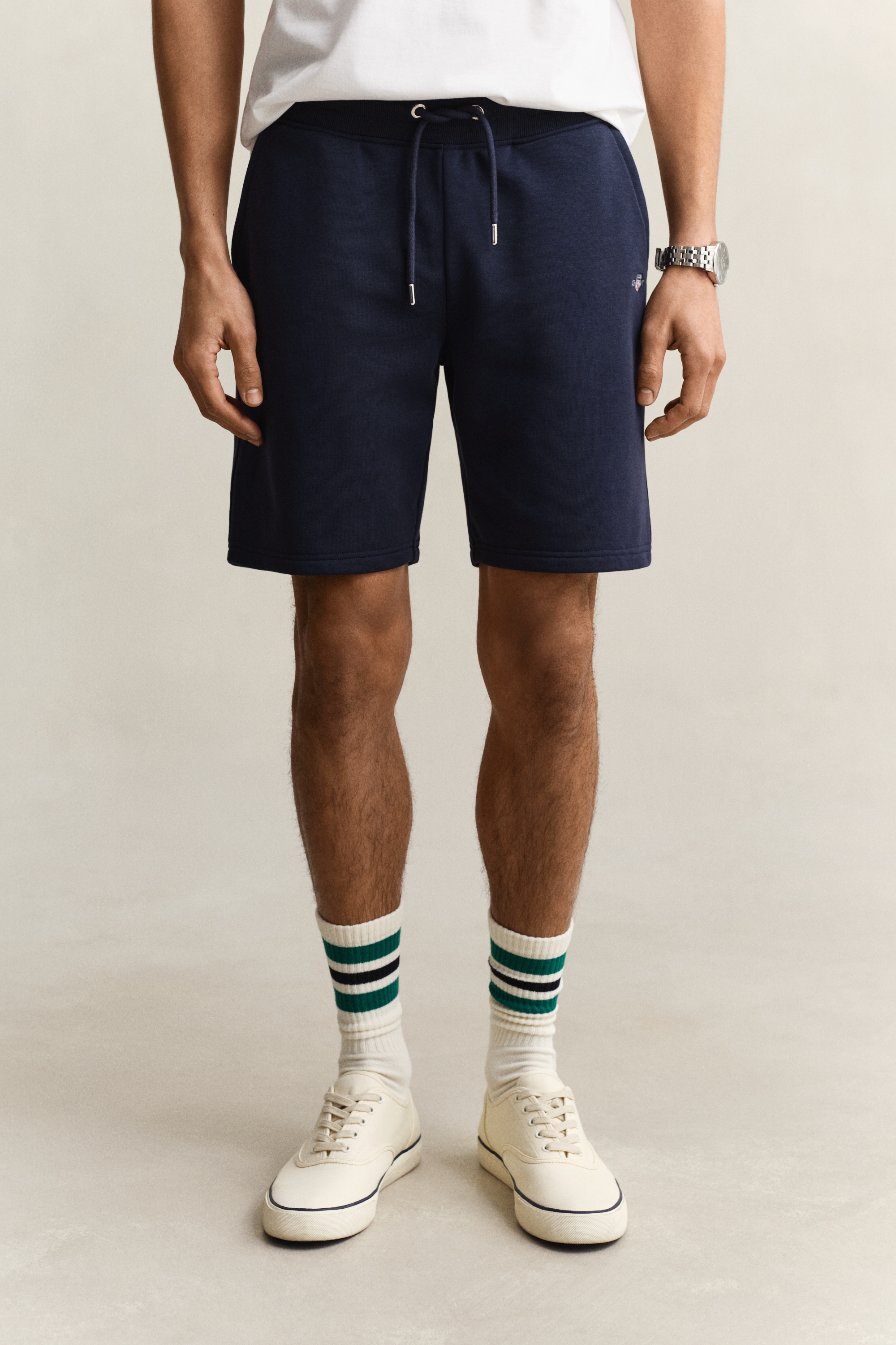 Gant Sweatshorts »REG SHIELD SWEAT SHORTS«  avec petite broderie logo sous la poche passe-main