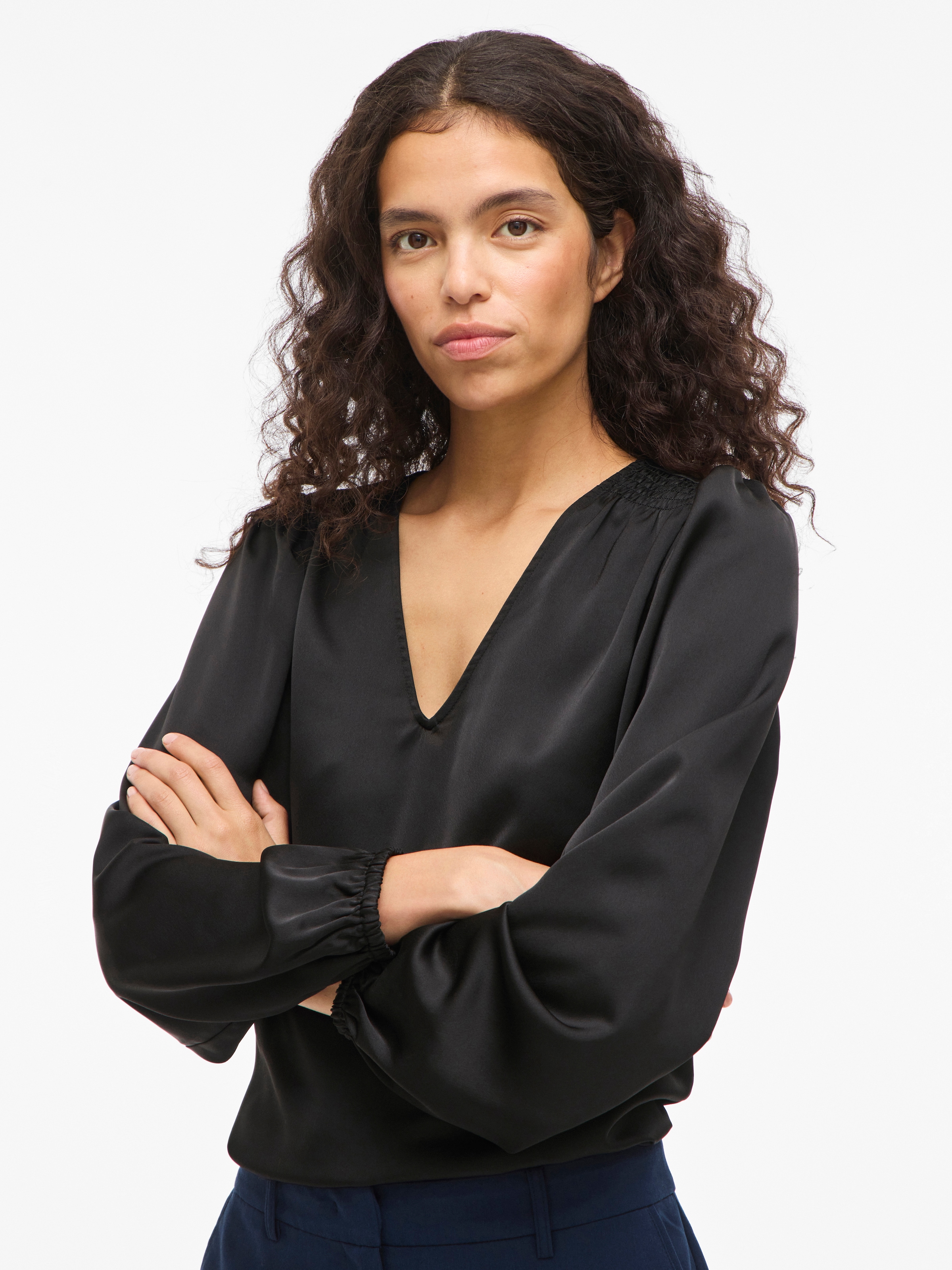Vila T-shirt à manches longues »VIELLETTE L/S SMOCK SATIN TOP - NOOS« Kunstfaser, regular fit