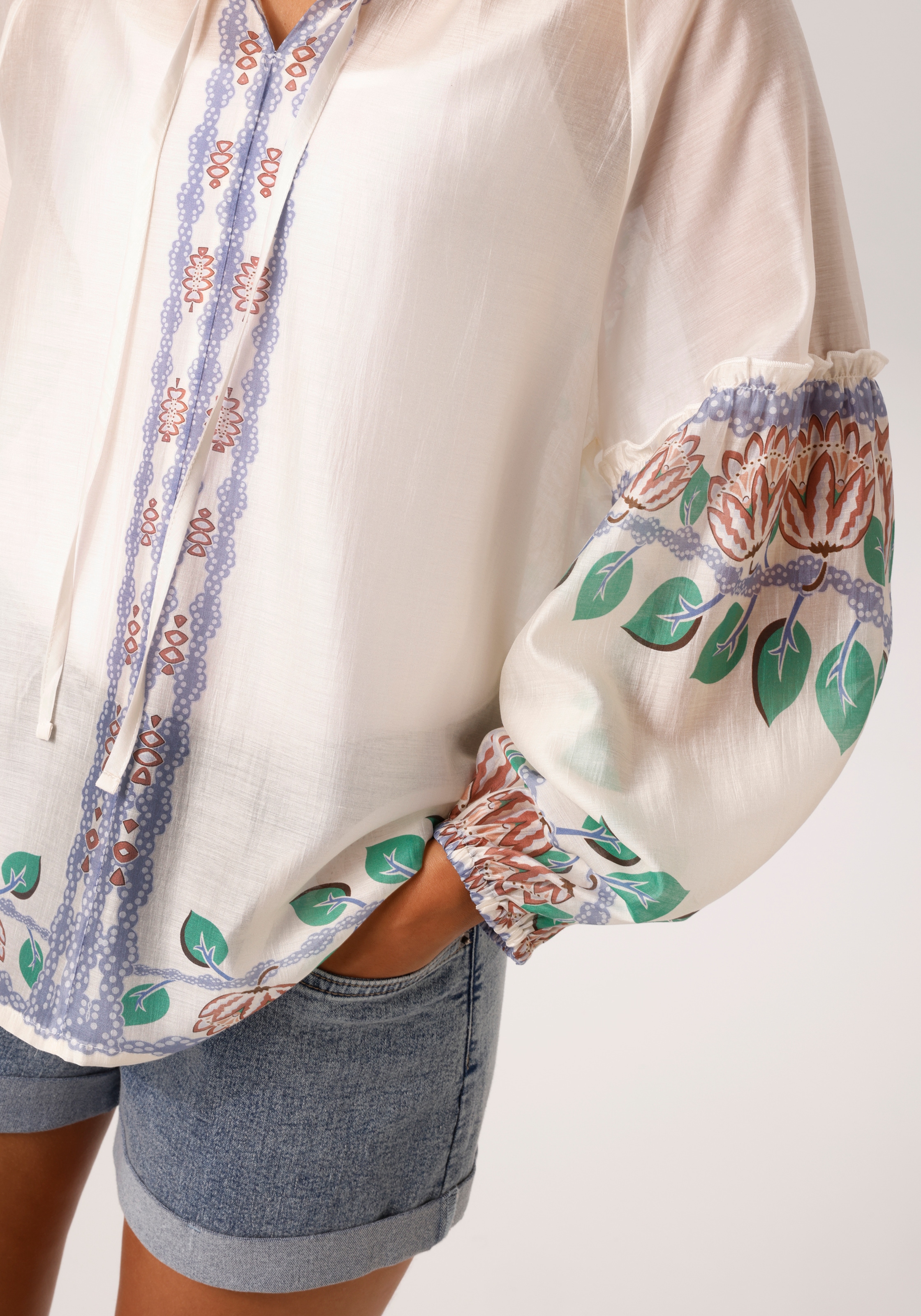 Aniston CASUAL Blouse à enfiler mit Bordüren und grossem Mandala-Druck im Rücken - NEUE KOLLEKTION