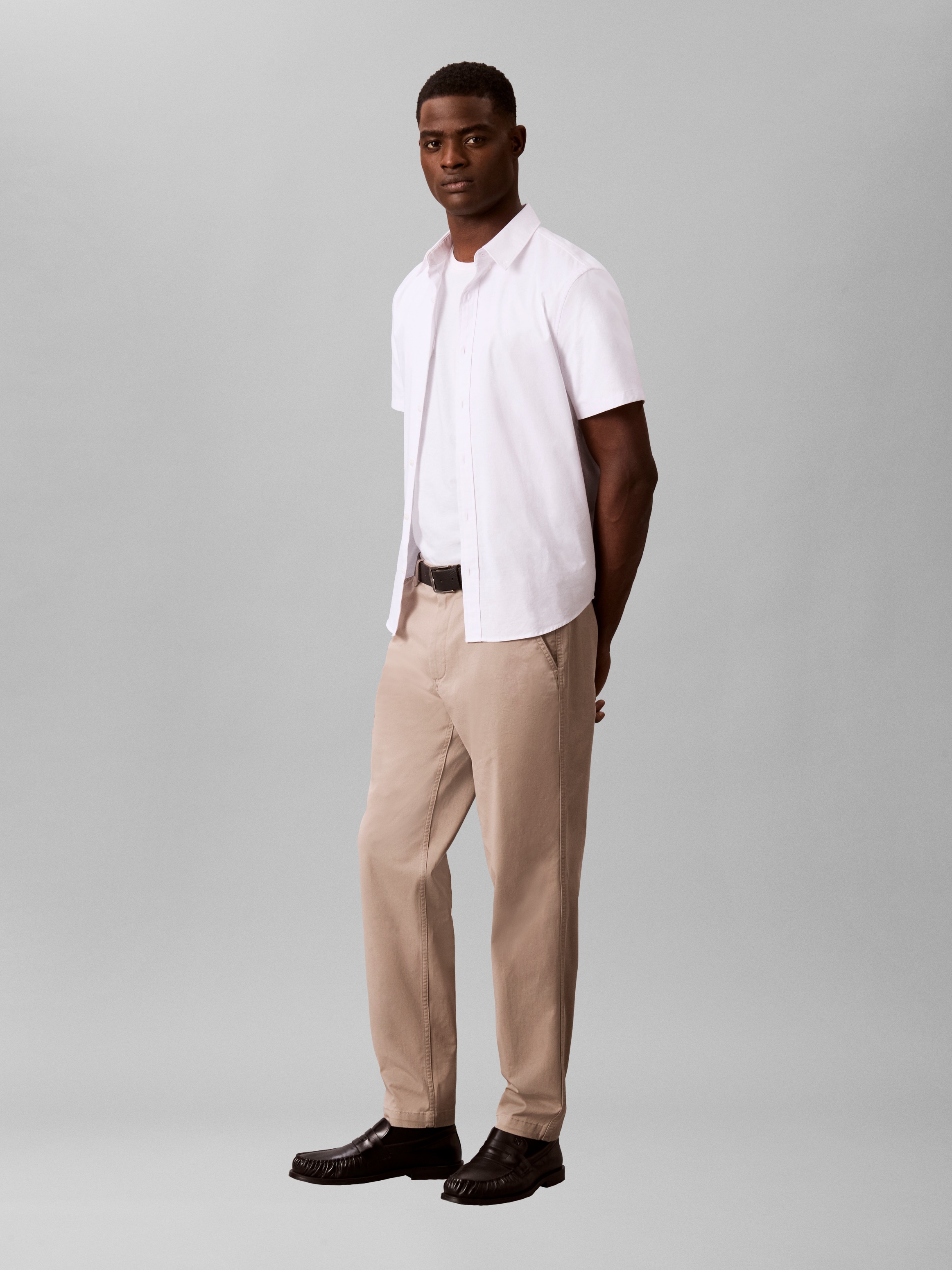 Calvin Klein Jeans Chinos »TAPERED  COMFORT COTTON CHINO«  coupe régulière avec poches fendues