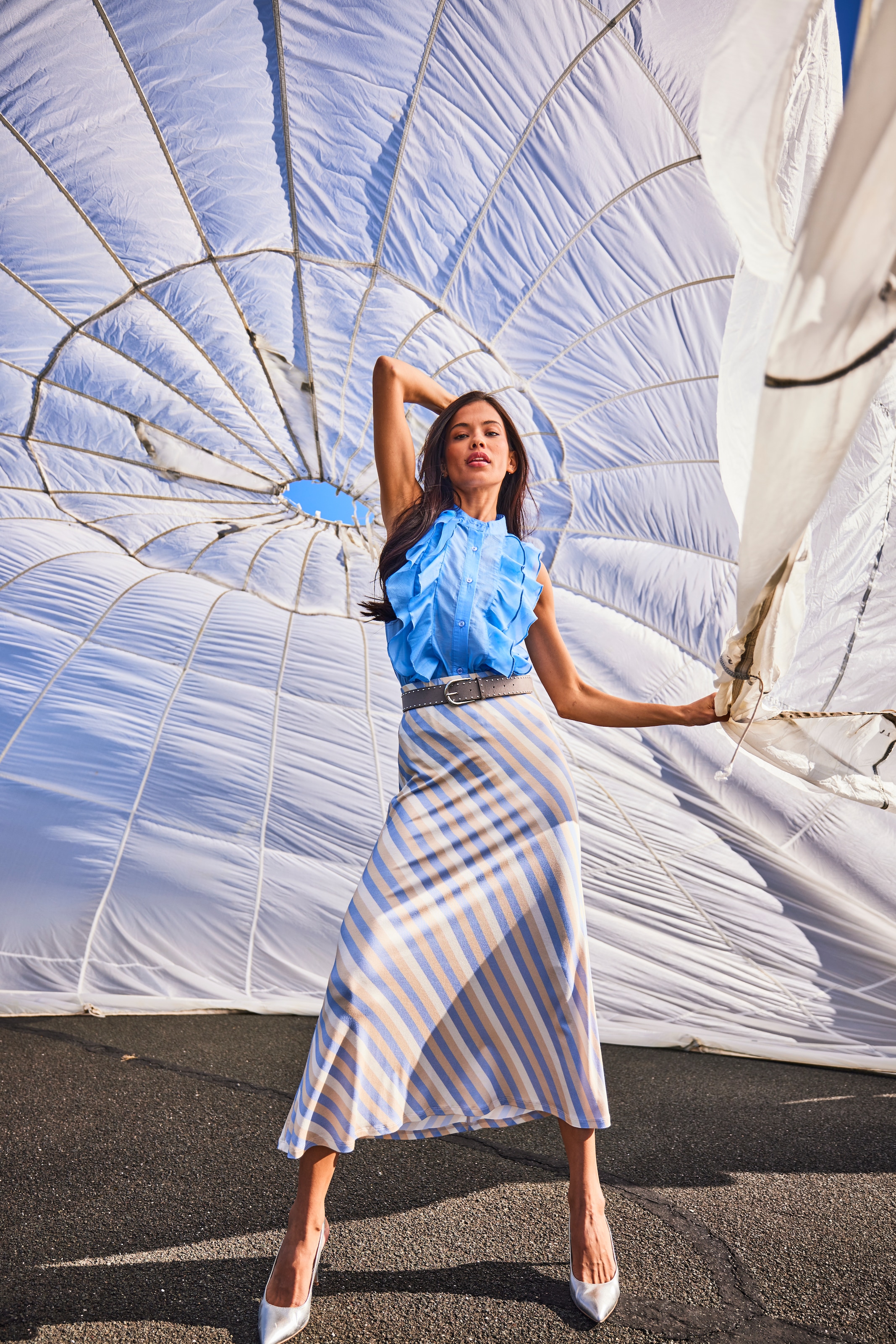 Aniston SELECTED Top chemisier kleiner Stehkragen und längs verlaufende Volants - NEUE KOLLEKTION