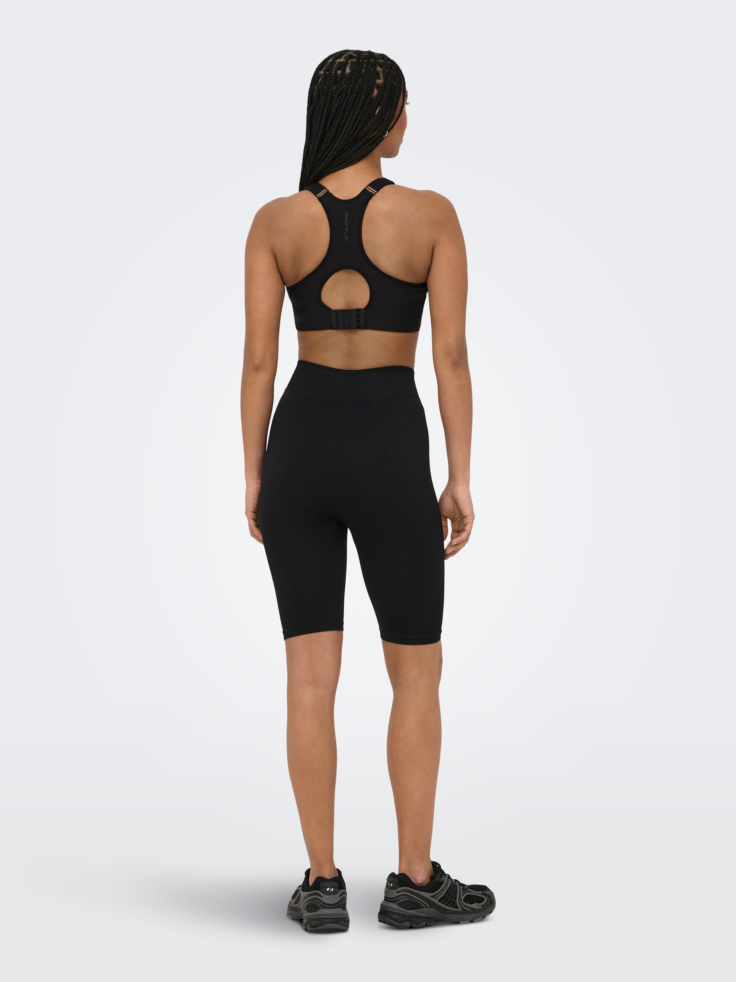 ONLY Play Soutien-gorge de sport »ONPJANA-3 ZIP SPORTS BRA NOOS« avec étiquette de marque, en nylon et élasthanne, qualité jersey, élastique