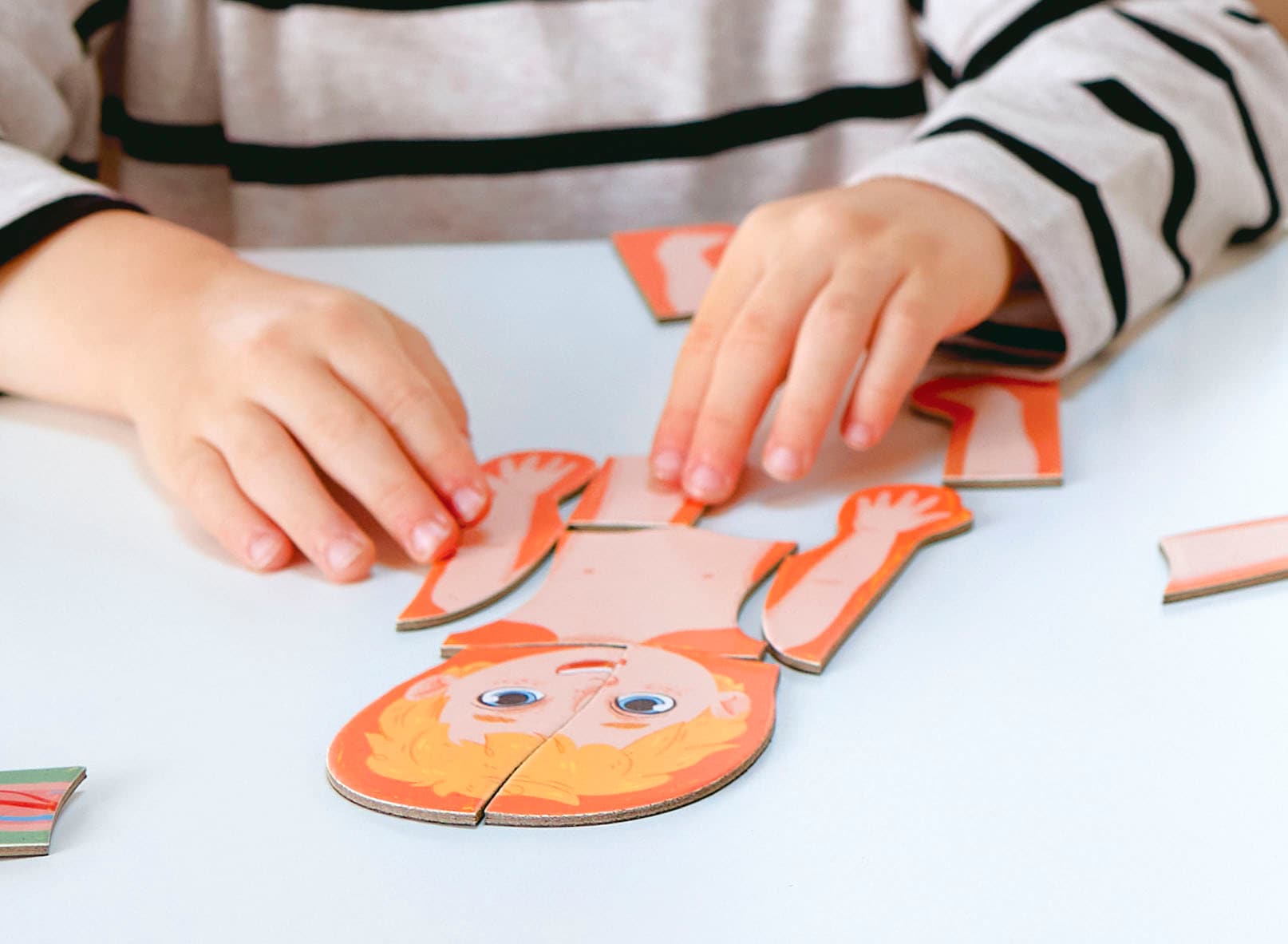 Hape Puzzle de contours »Menschlicher Körper«