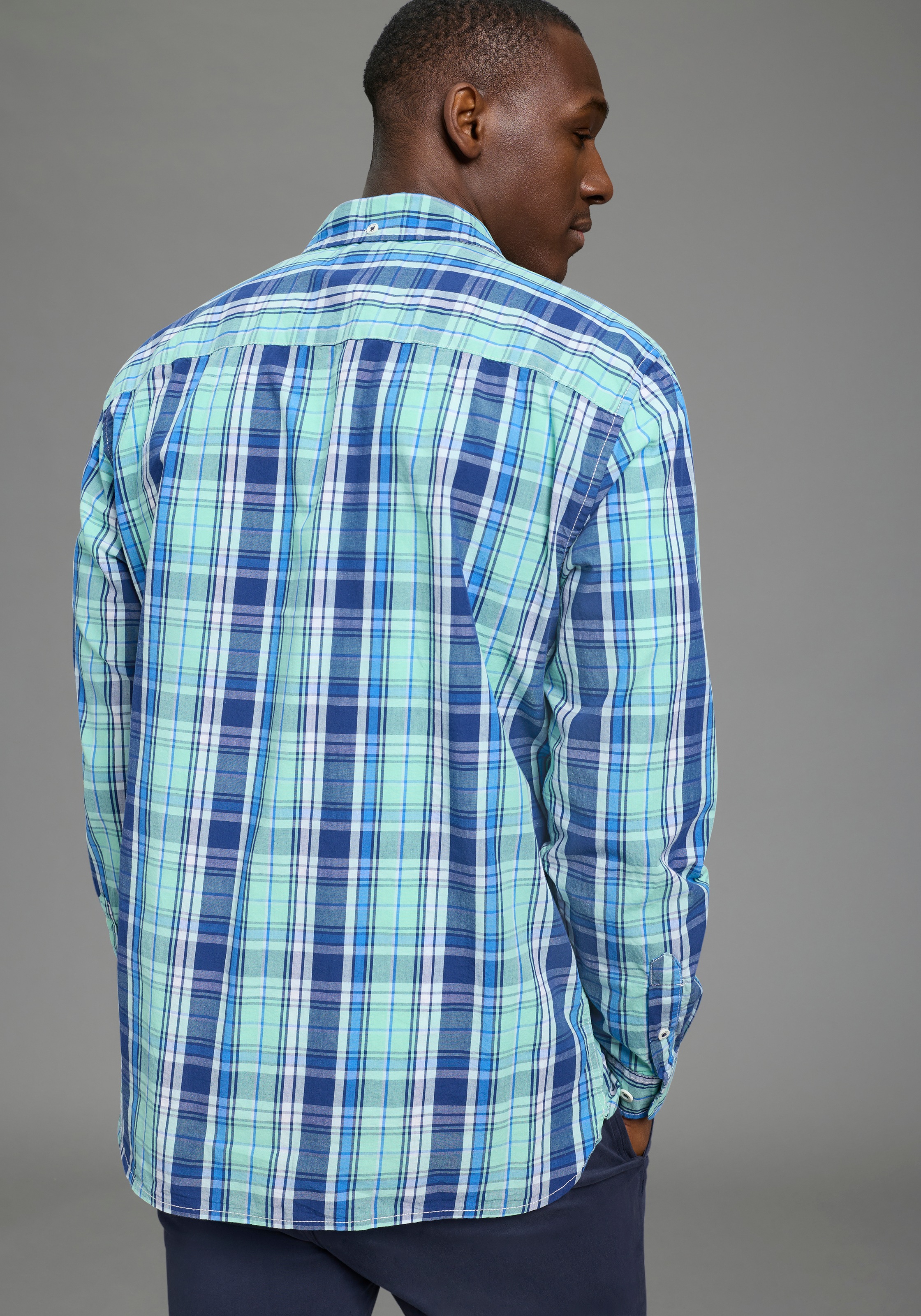 DELMAO Karohemd Langarm mit Ärmelschlitz, aus Baumwolle, taillierte Passform