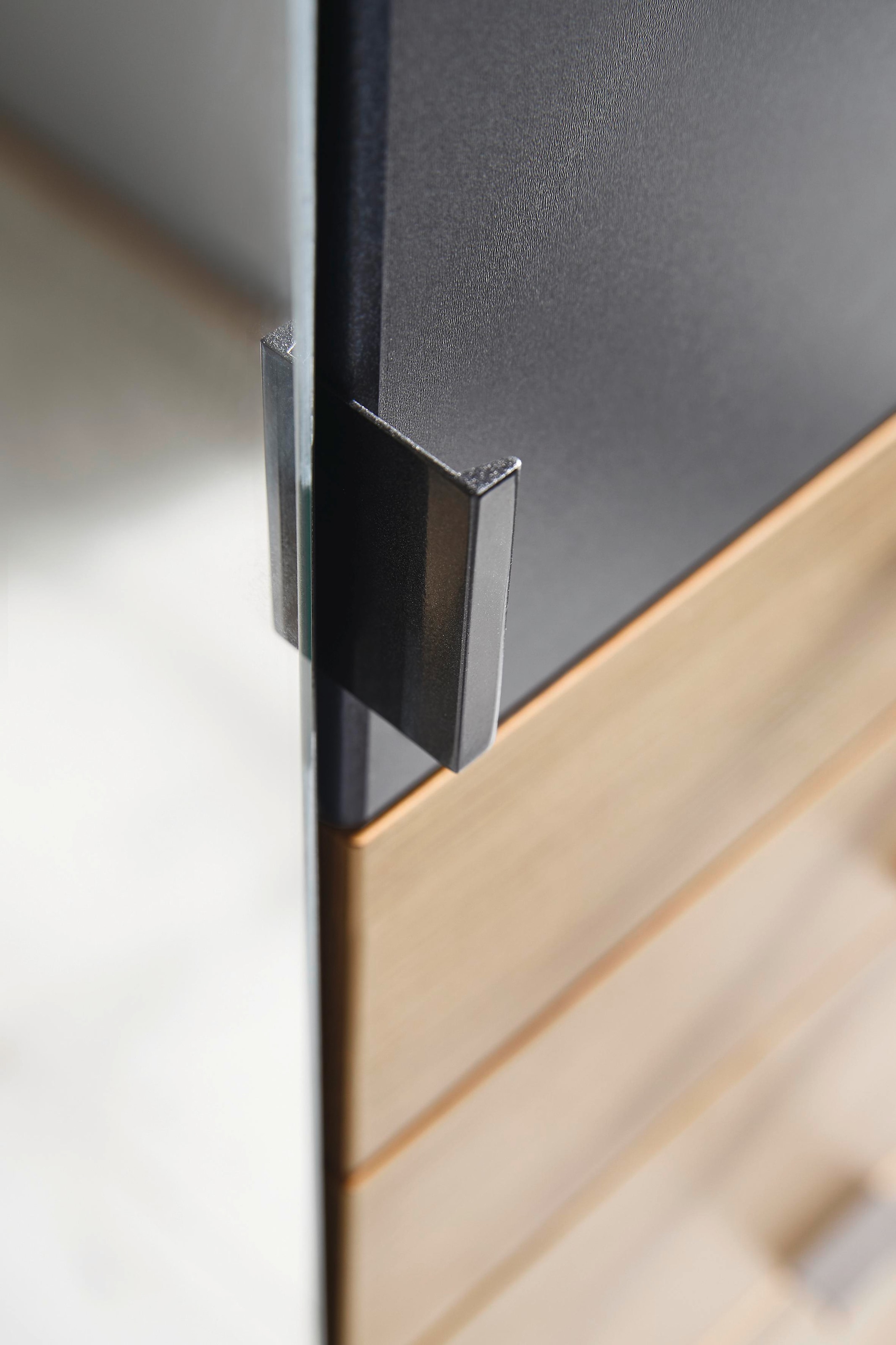 rauch »Kleiderschrank Schrank Garderobe Wäscheschrank Ankleide ONTARIO« Breiten 136/181 cm,  mit 5 Schubladen in unterschiedlichen Grössen MADE IN GERMANY