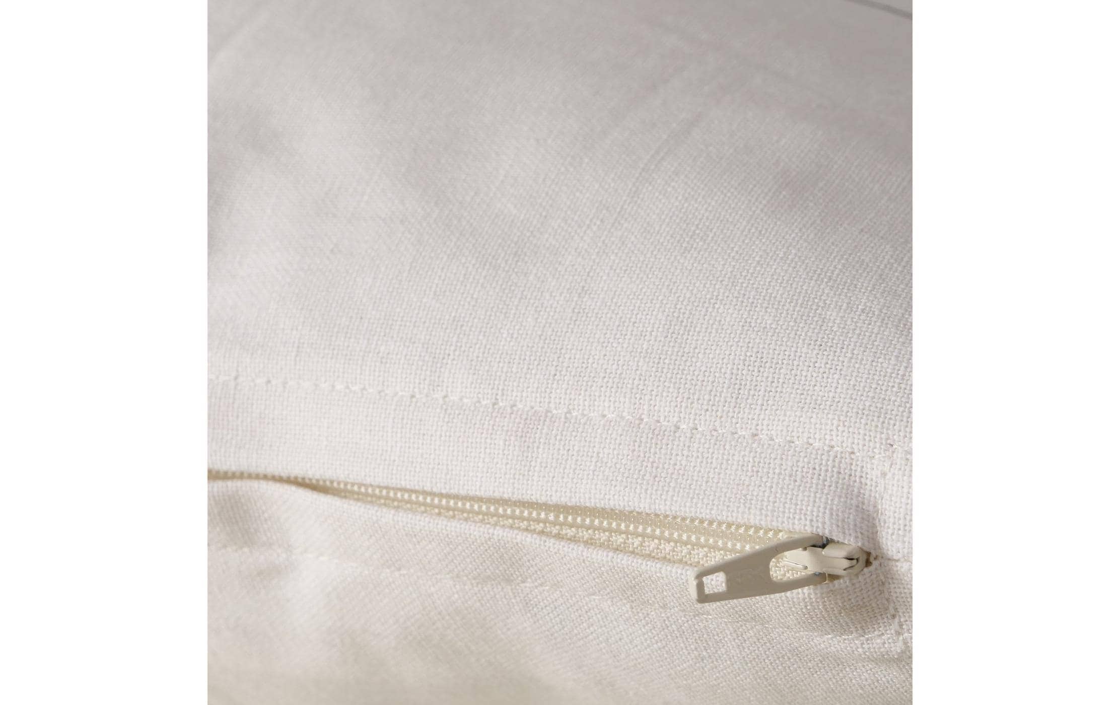 BOLTZE Coussin décoratif »Henny 45 x 45 cm«