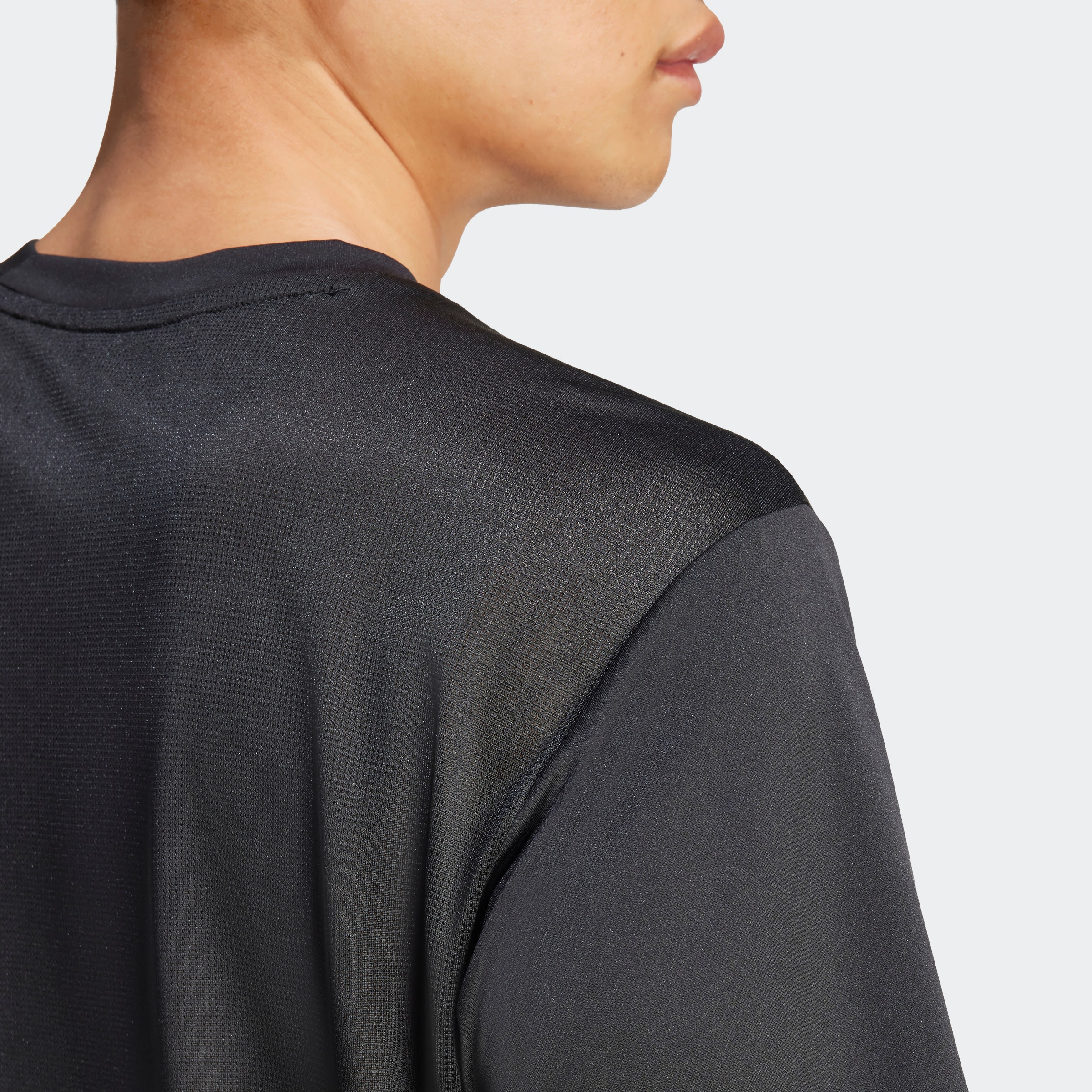 adidas Performance T-Shirt »TECH APP GF TEE« für Fitness und sportliche Aktivitäten, mit Rundhalsausschnitt