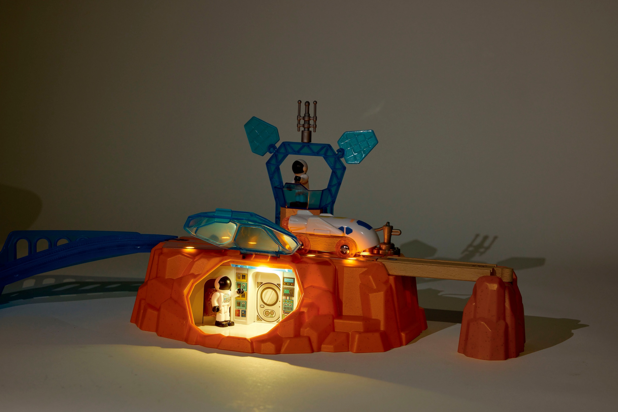 Hape Train jouet »Zugset - Mars-Erkundung« avec lumière et son