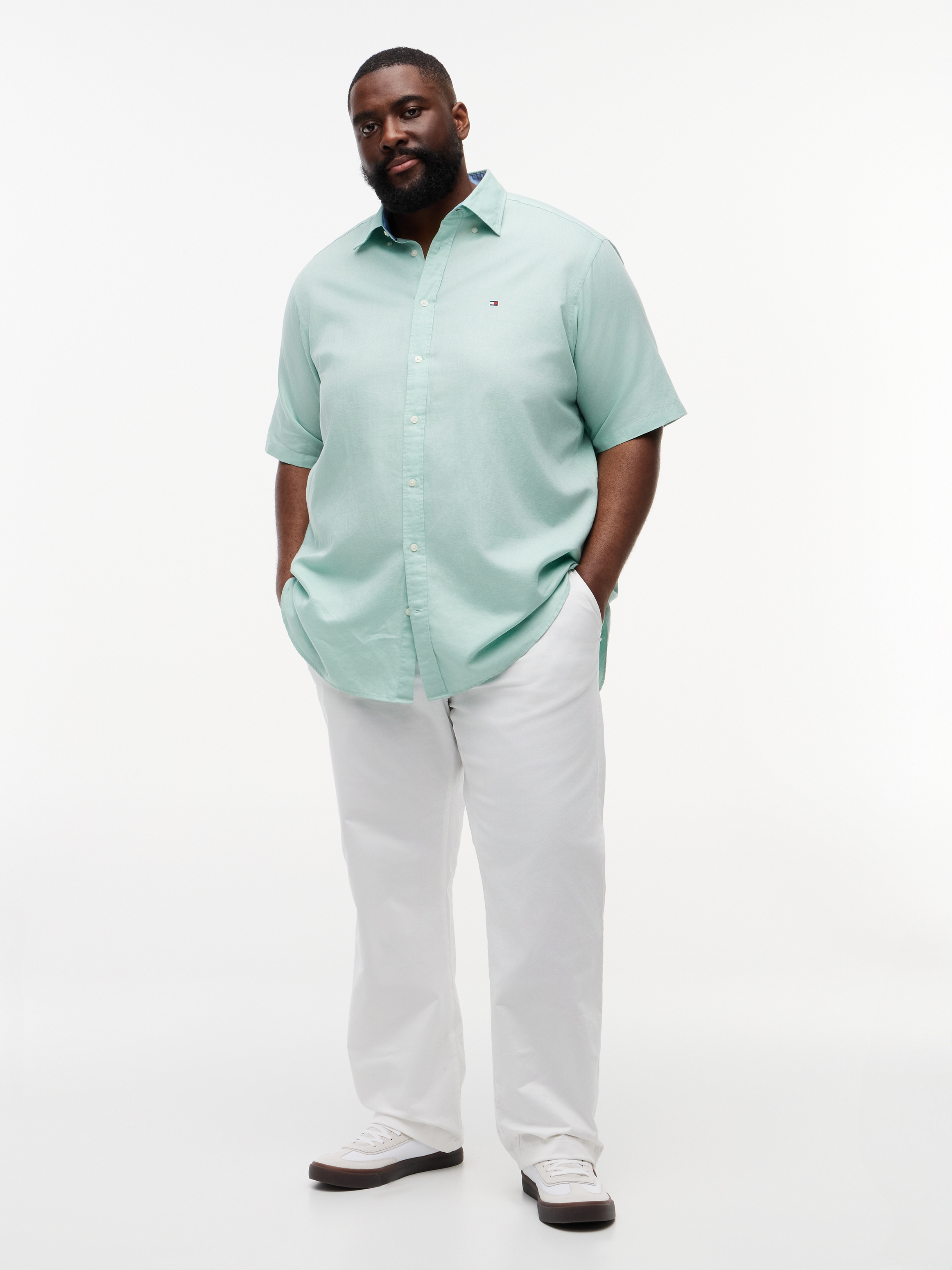 Tommy Hilfiger Big & Tall Chemise à manches courtes »BT- LINEN BLND SOLID« grandes tailles, col boutonné, coupe régulière