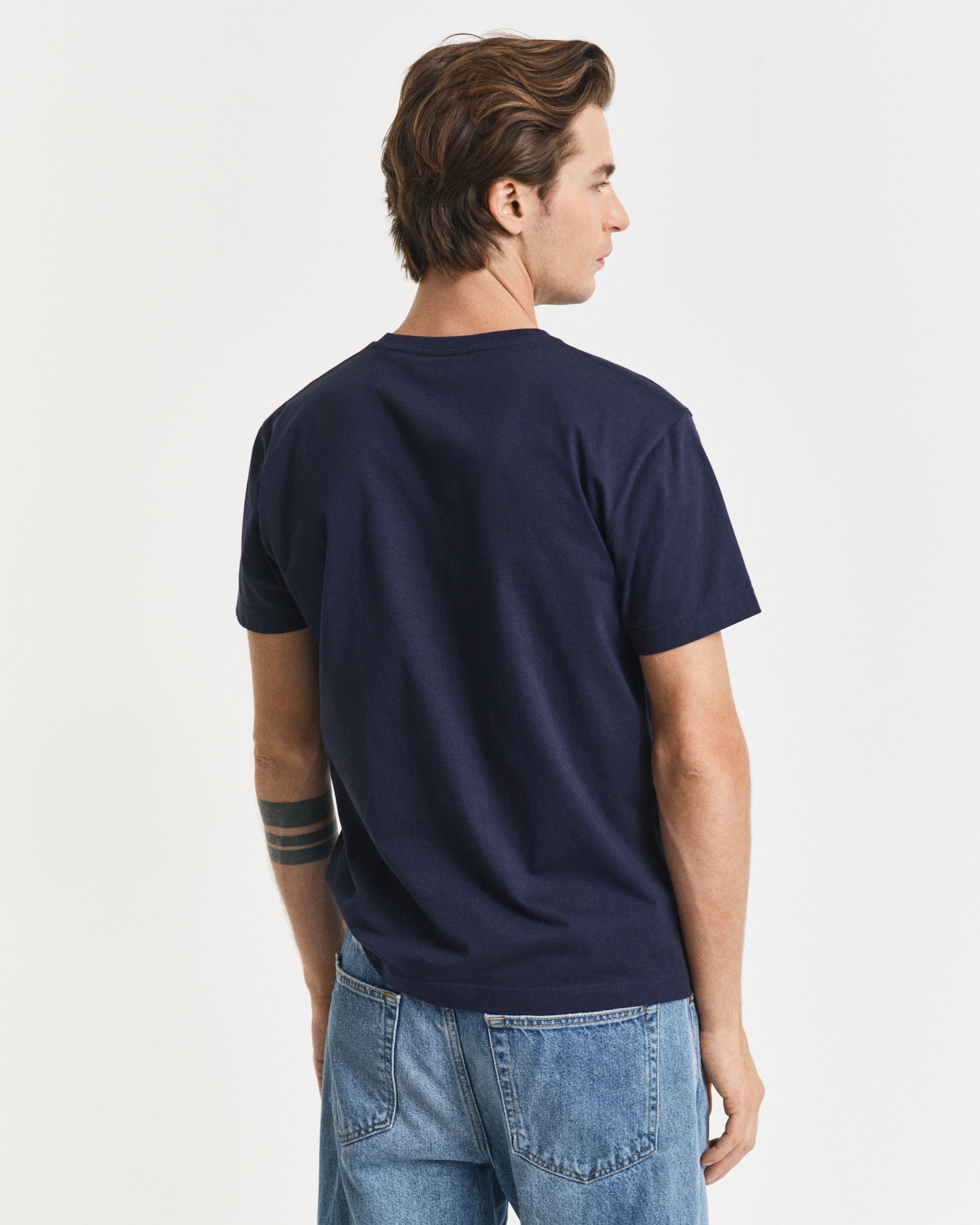 Gant T-Shirt »SLIM SHIELD SS T-SHIRT« mit Logostickerei auf der Brust