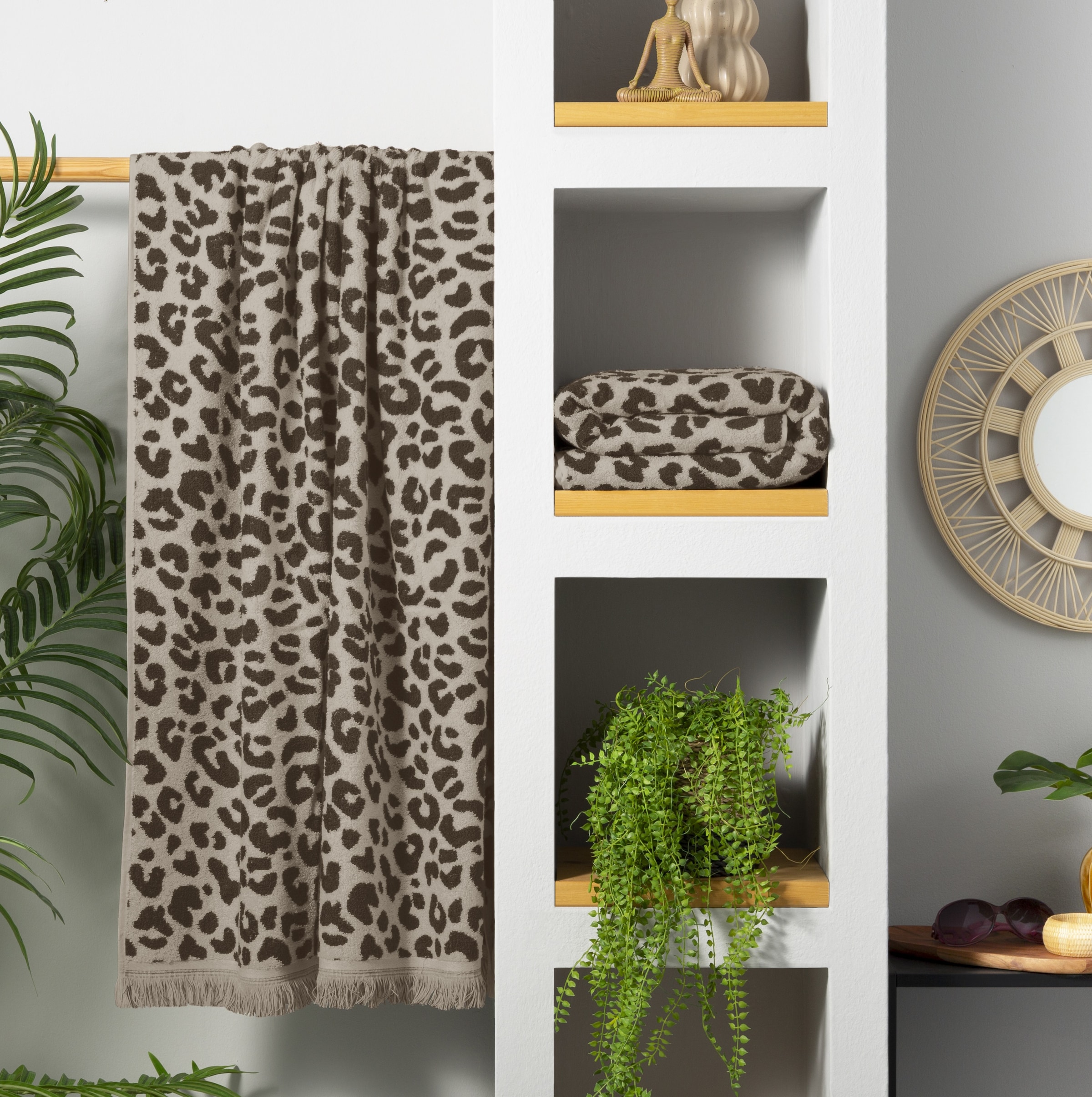 GOODproduct Strandtuch »Tiffani, Leopardenmuster, Premium Strandtücher 2-tlg, 500 gr/m²« 90x180 cm, Animal Print, Leo, modern, Urlaub, mit Fransen