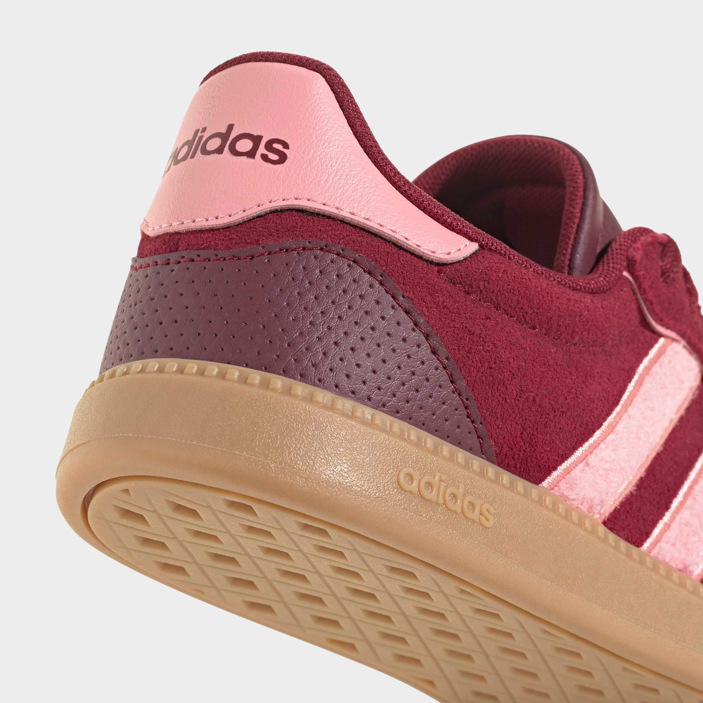 adidas Sportswear Sneaker »BREAKNET SLEEK«  inspiriert vom Design des adidas handball spezial