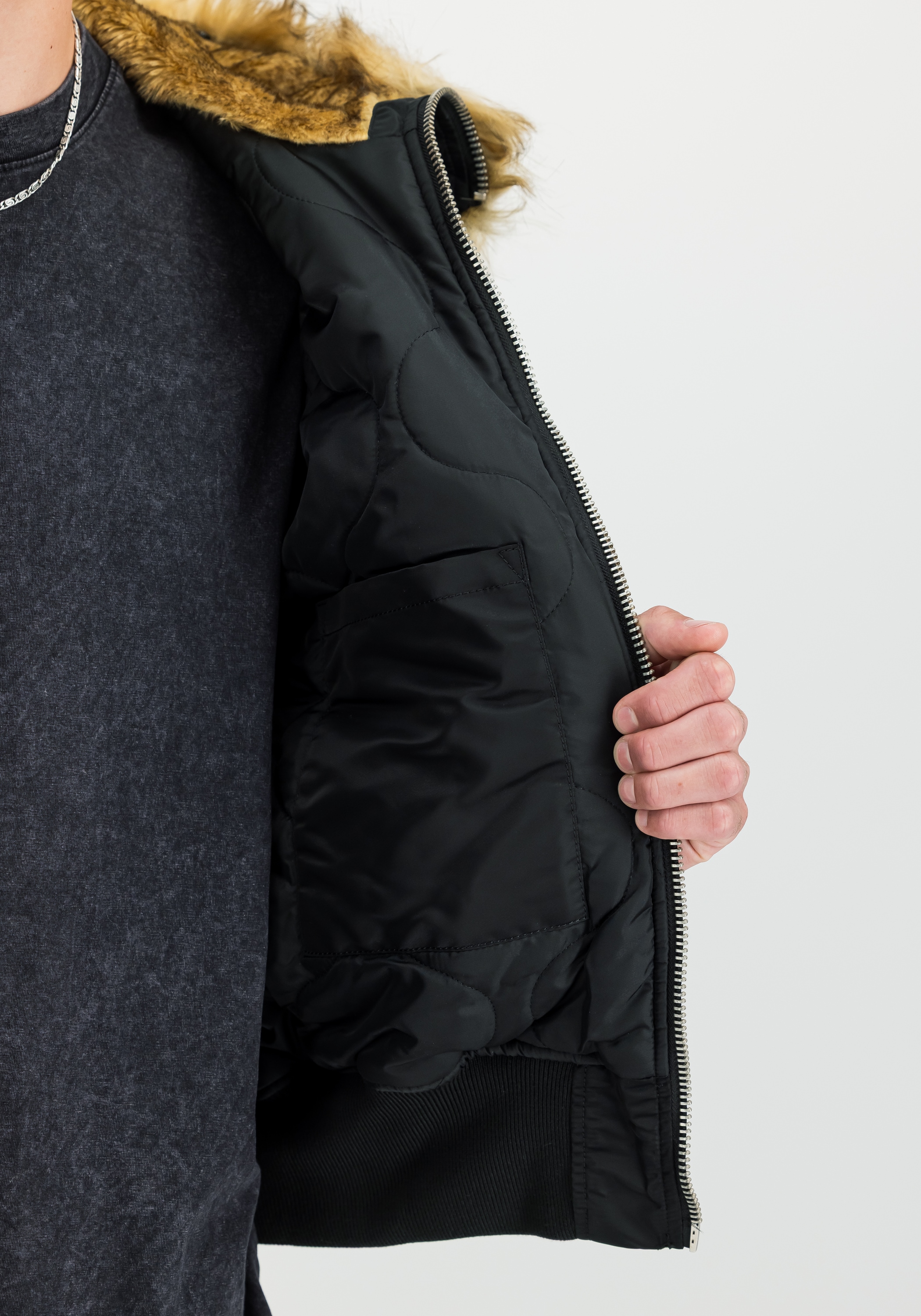 Alpha Industries Veste d'hiver »45/P Hooded Custom«