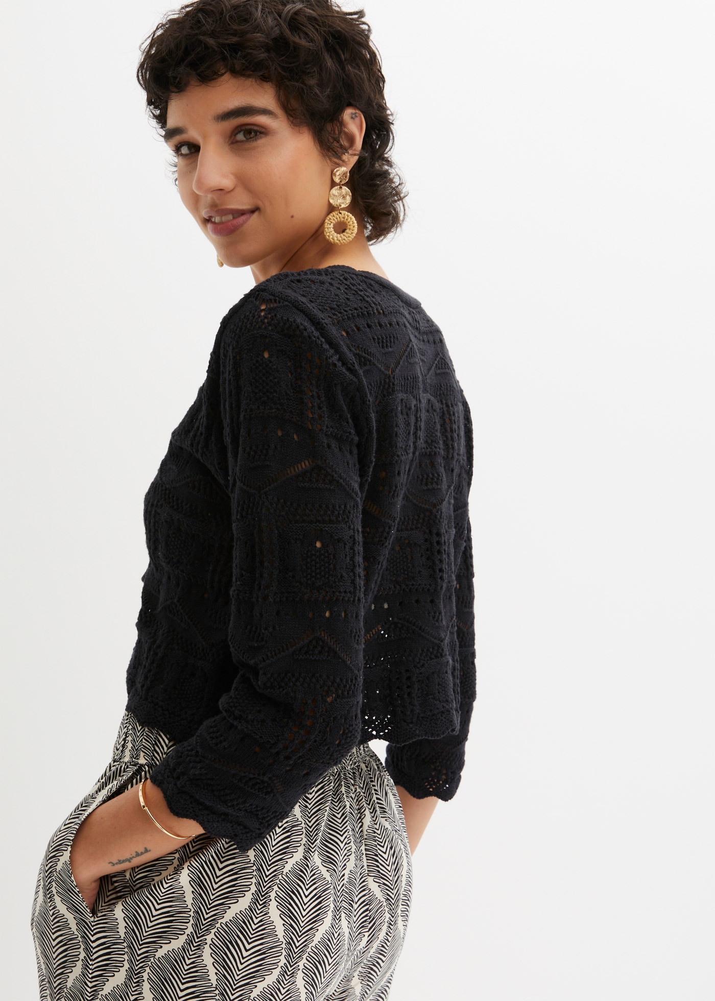 bonprix Veste en tricot ajouré »Ajour-Bolero« Coupe confortable, manches 3/4, boléro ajouré